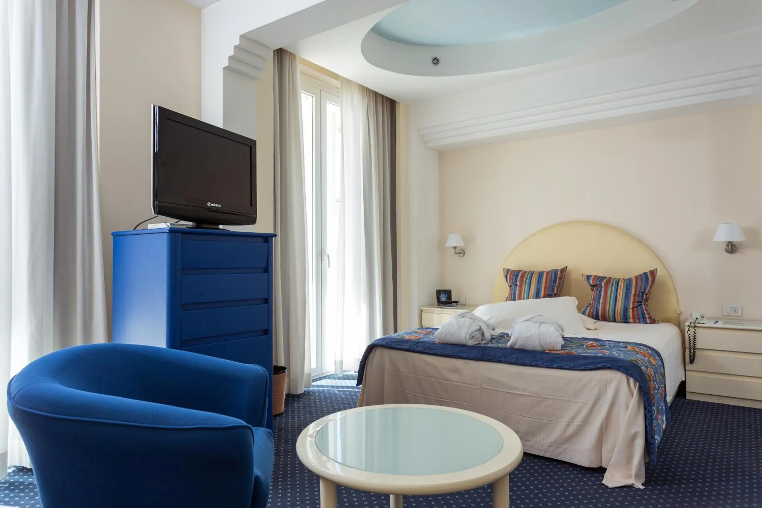Bed in Hotel Luna Riccione e Aqua Spa Only Adults +12