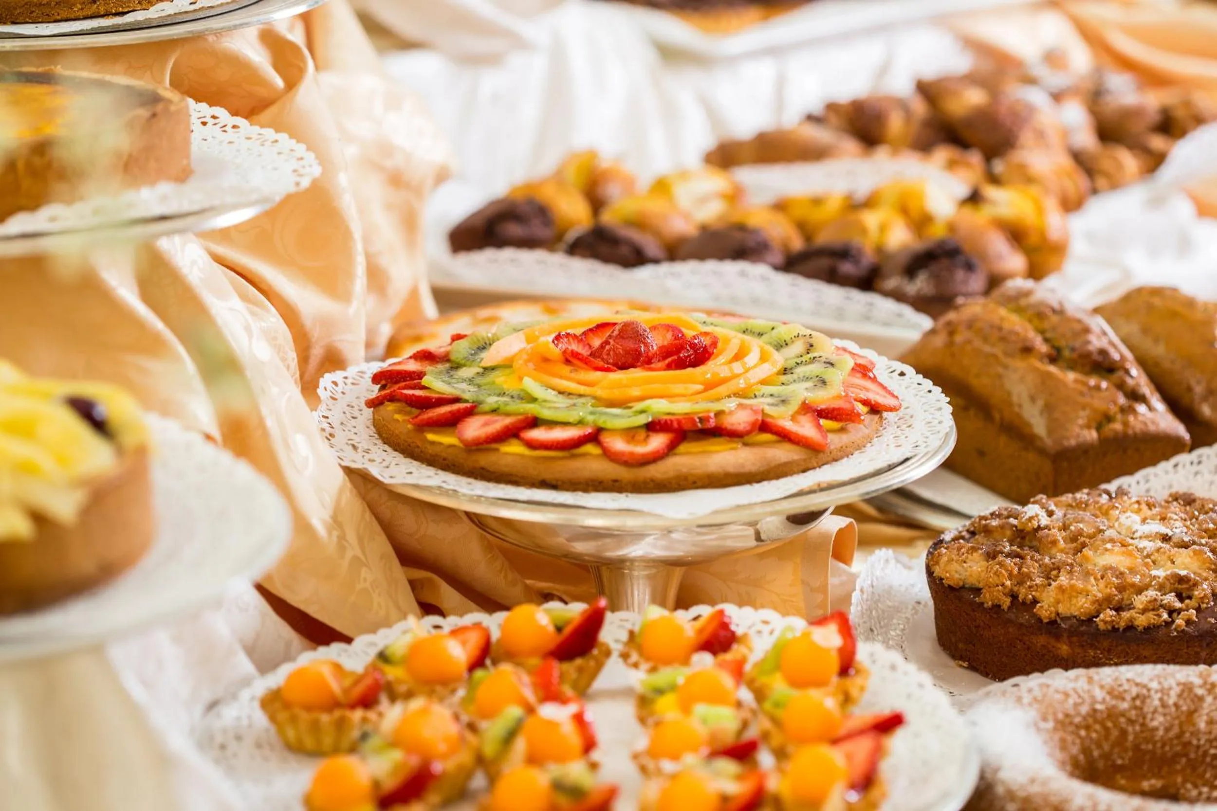 Breakfast in Hotel Luna Riccione e Aqua Spa Only Adults +12