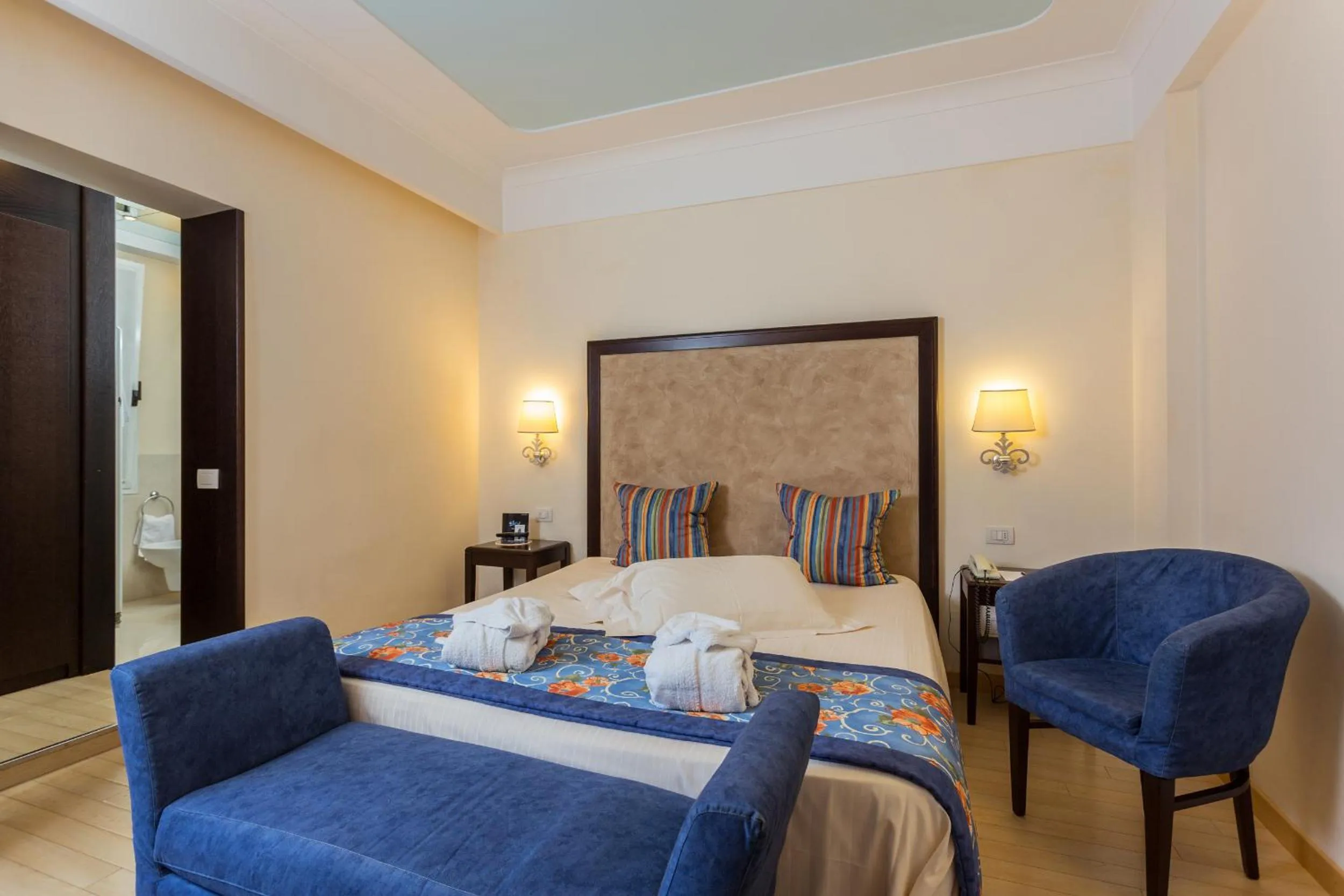 Bed in Hotel Luna Riccione e Aqua Spa Only Adults +12