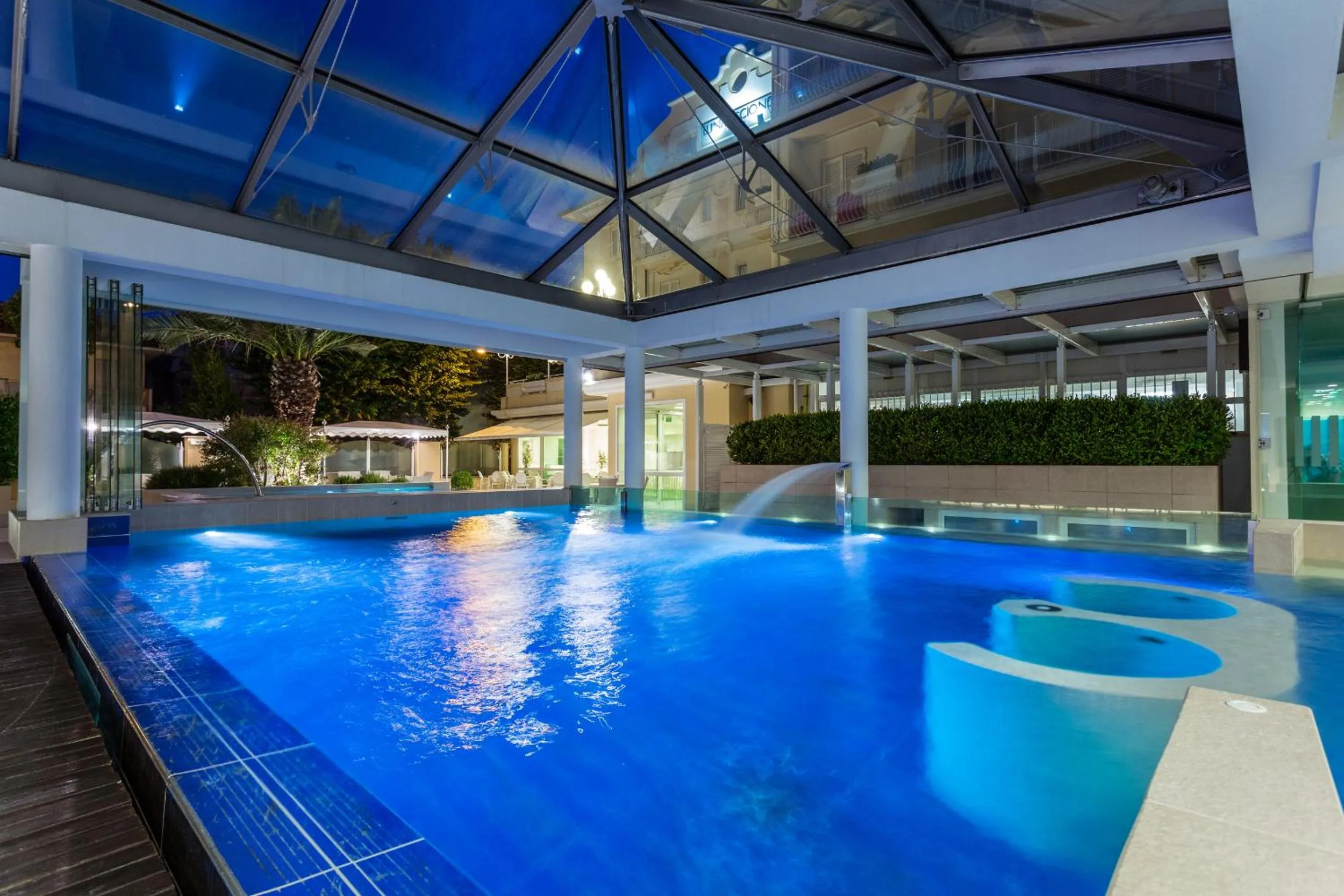 Swimming pool in Hotel Luna Riccione e Aqua Spa Only Adults +12