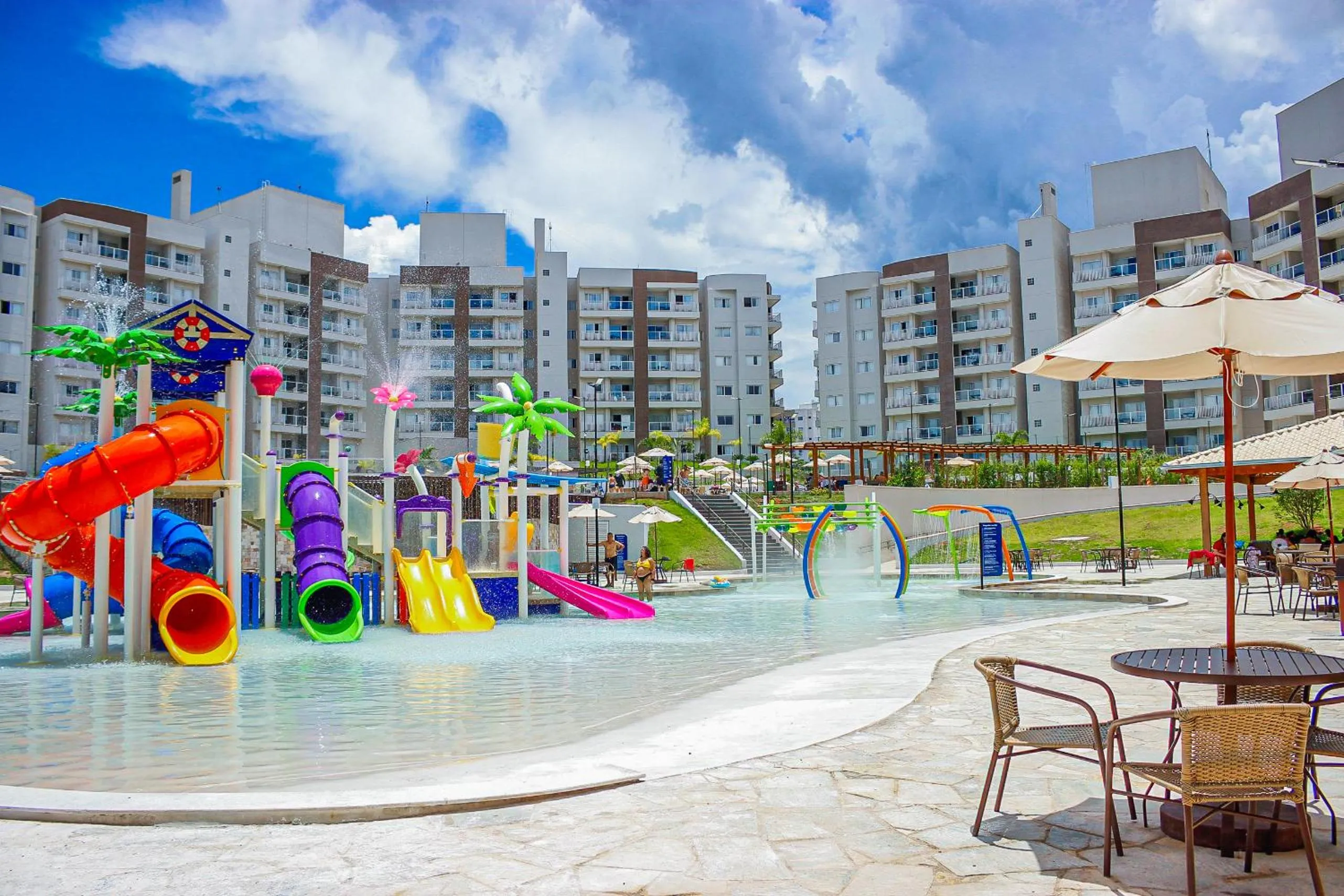 Children play ground in Lagoa EcoTowers Resort - LAGOA OFICIAL