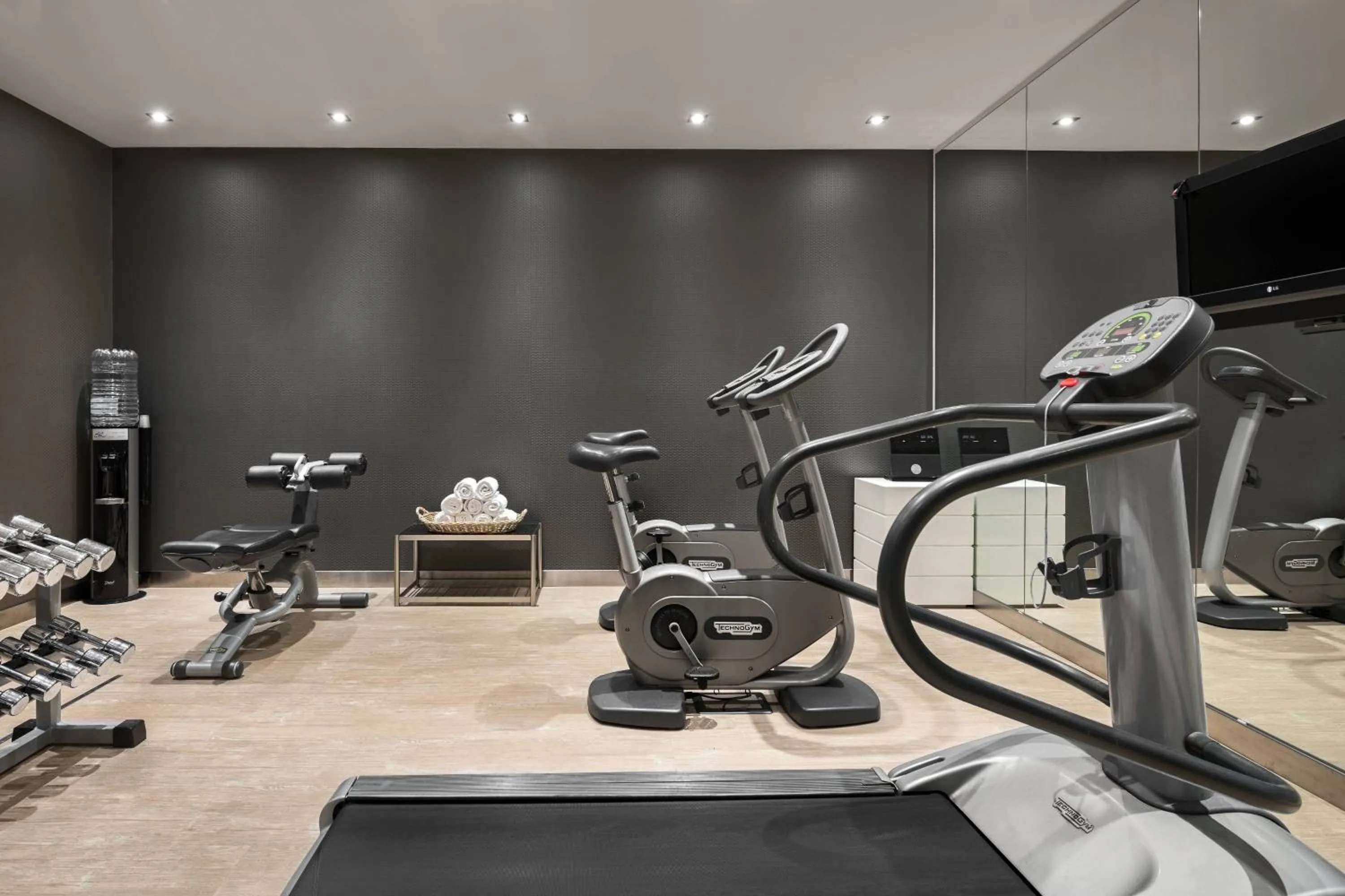 Fitness centre/facilities in AC Hotel Firenze by Marriott