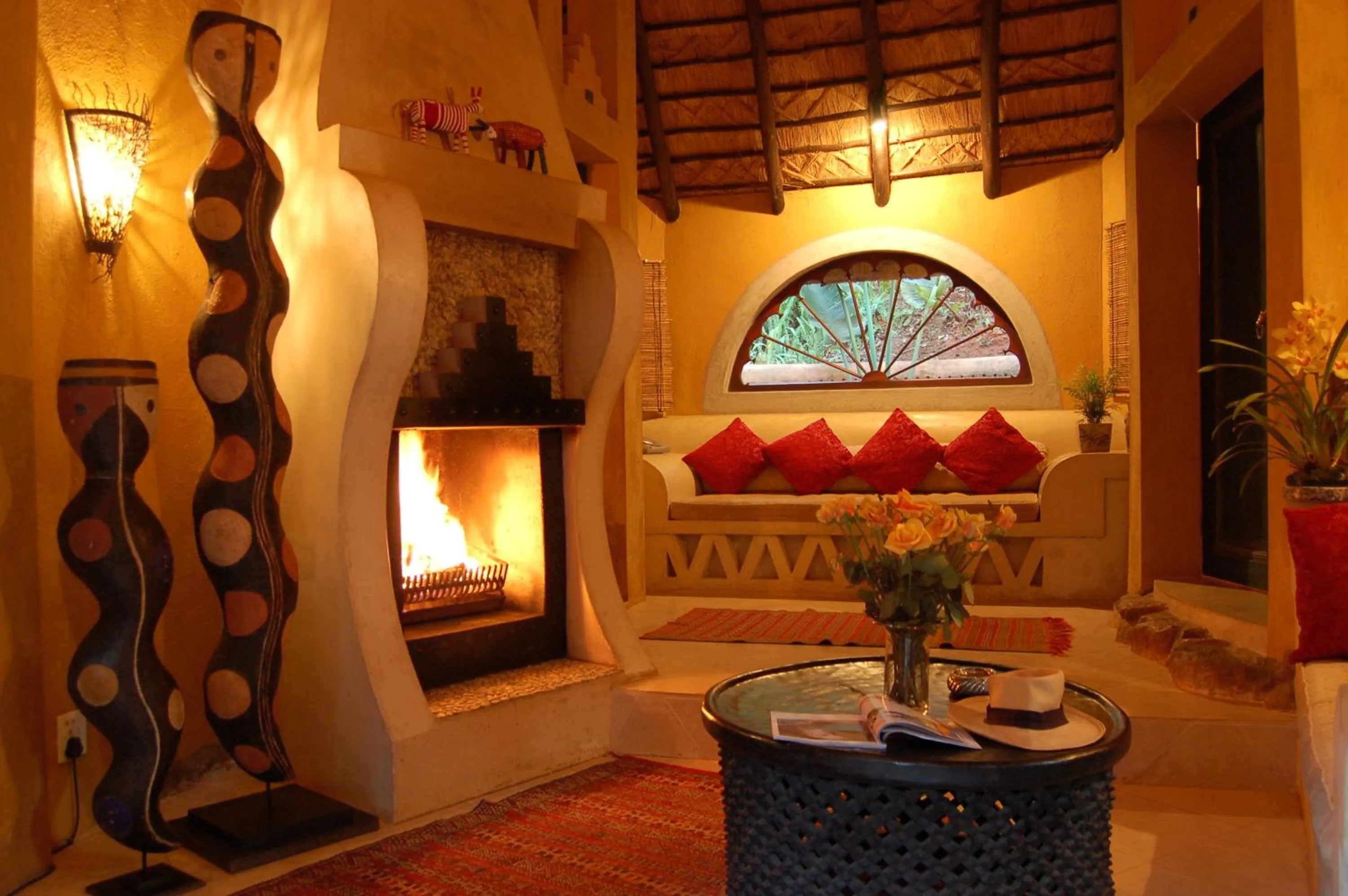 Seating area in Timamoon Lodge