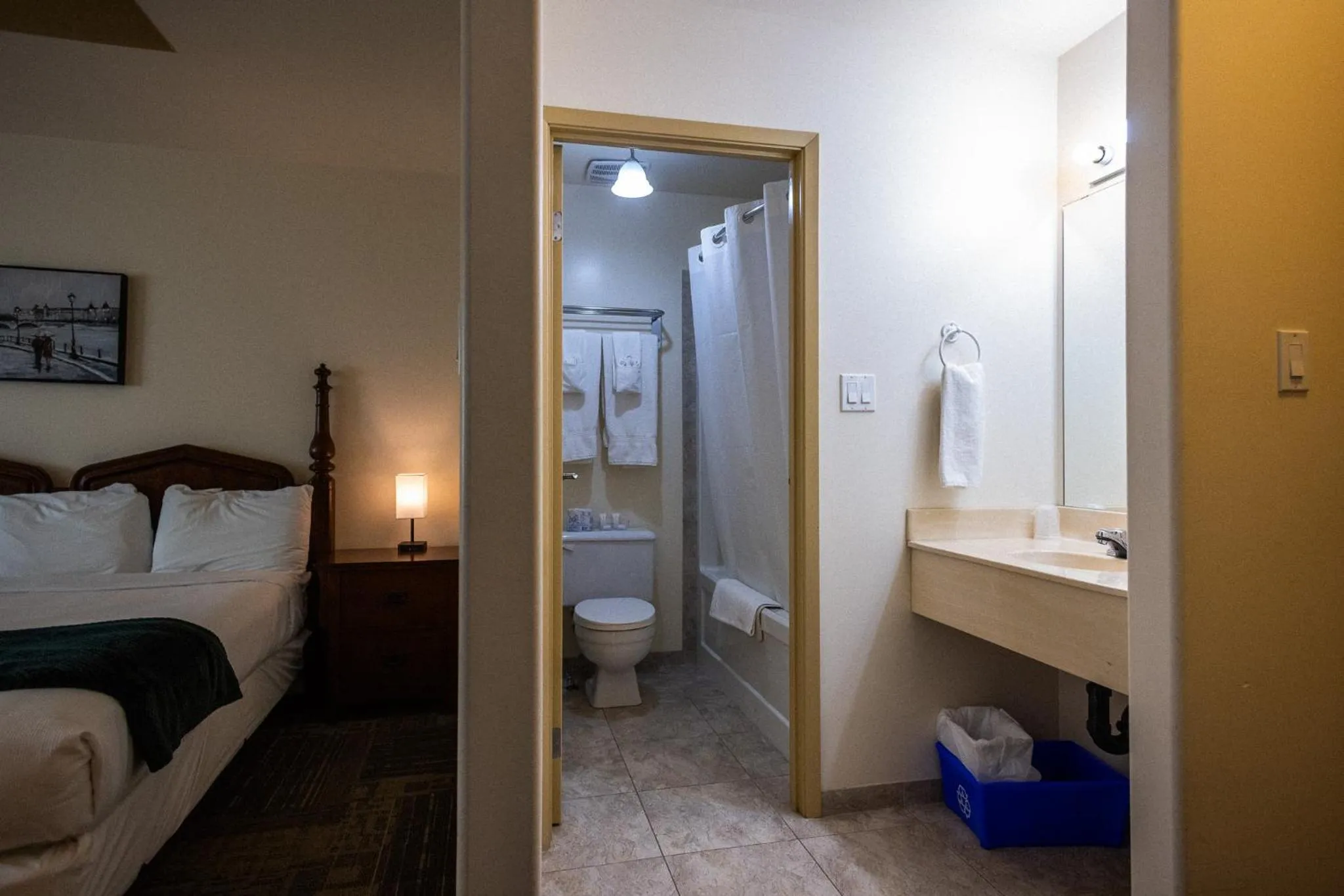 Bed in Sleep Suite Motel