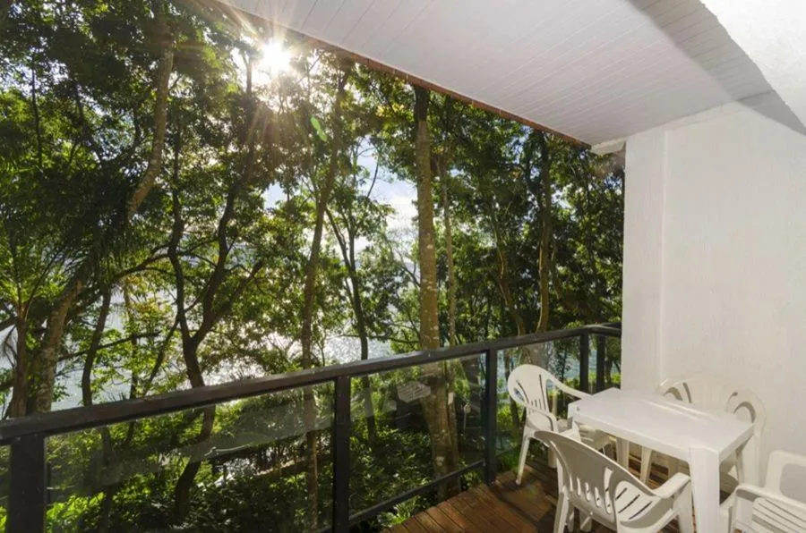 Apartment with Garden View in Bombinhas Tourist Apart