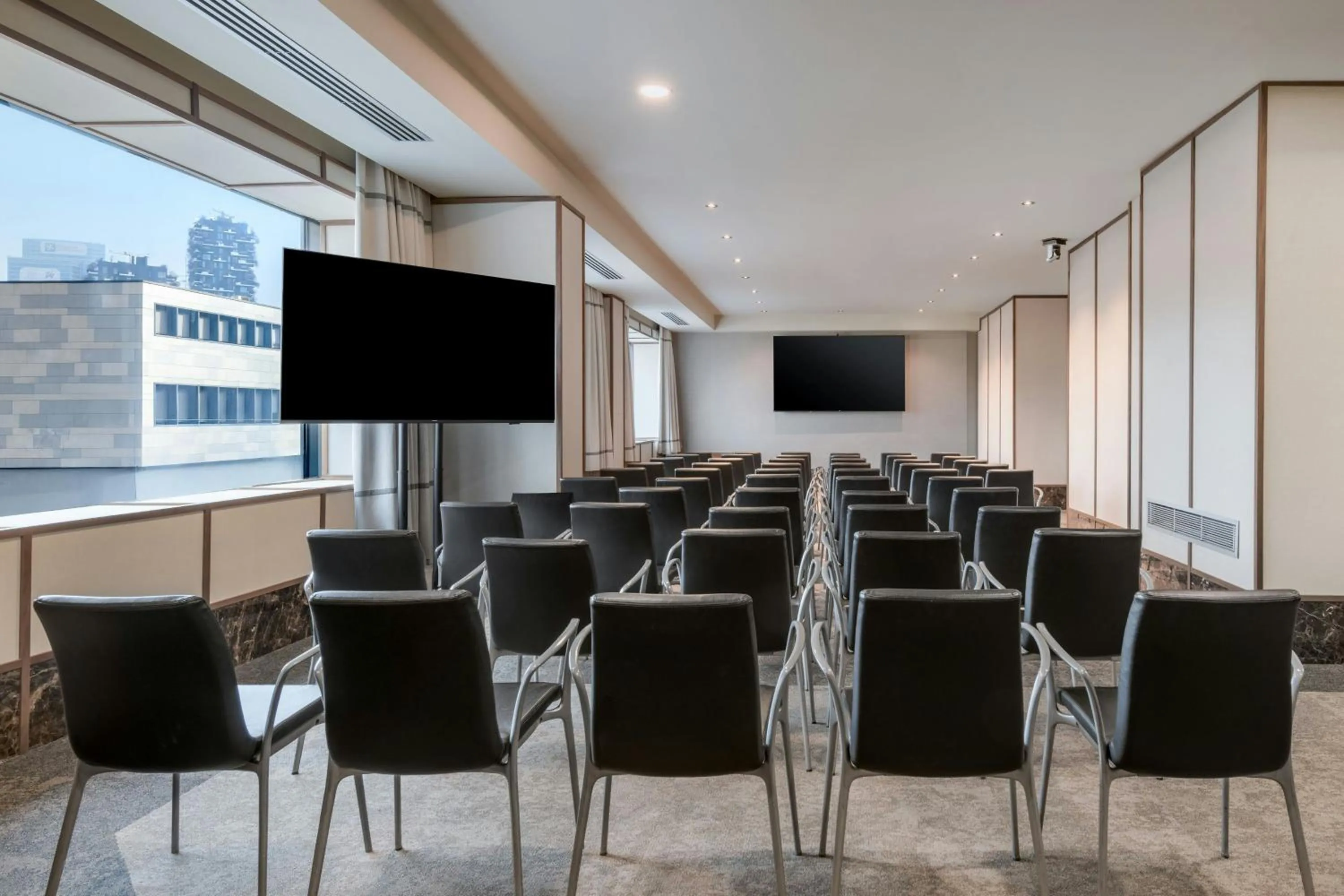 Meeting/conference room in AC Hotel Milano by Marriott