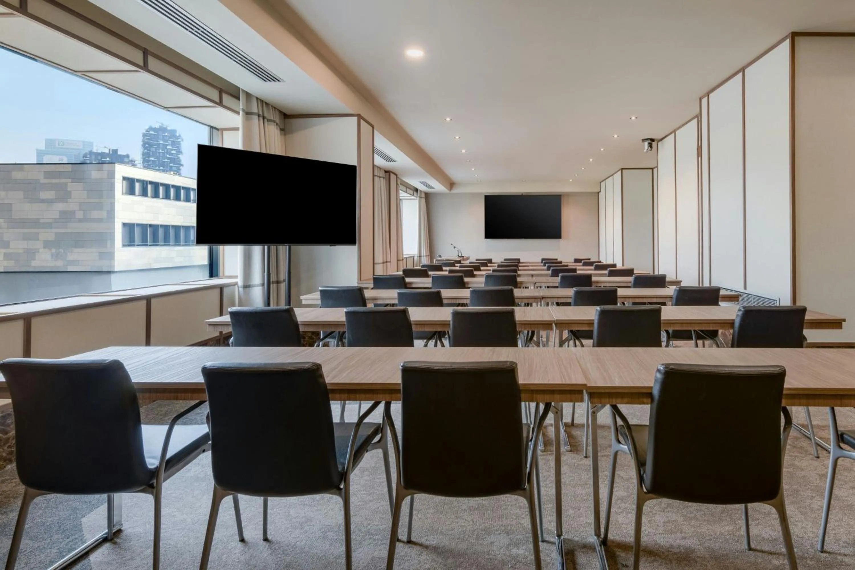 Meeting/conference room in AC Hotel Milano by Marriott
