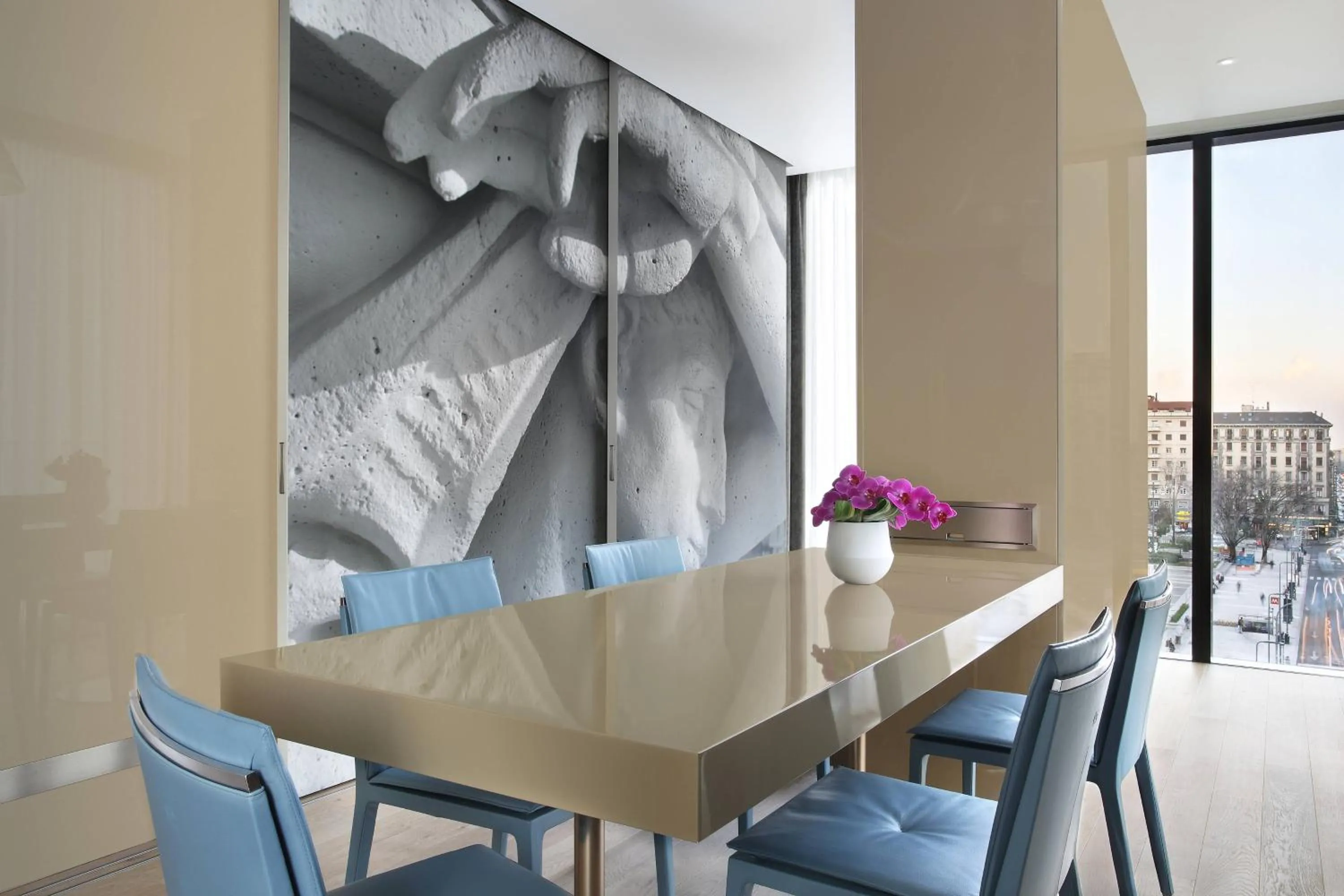 Living room in Excelsior Hotel Gallia, a Luxury Collection Hotel, Milan