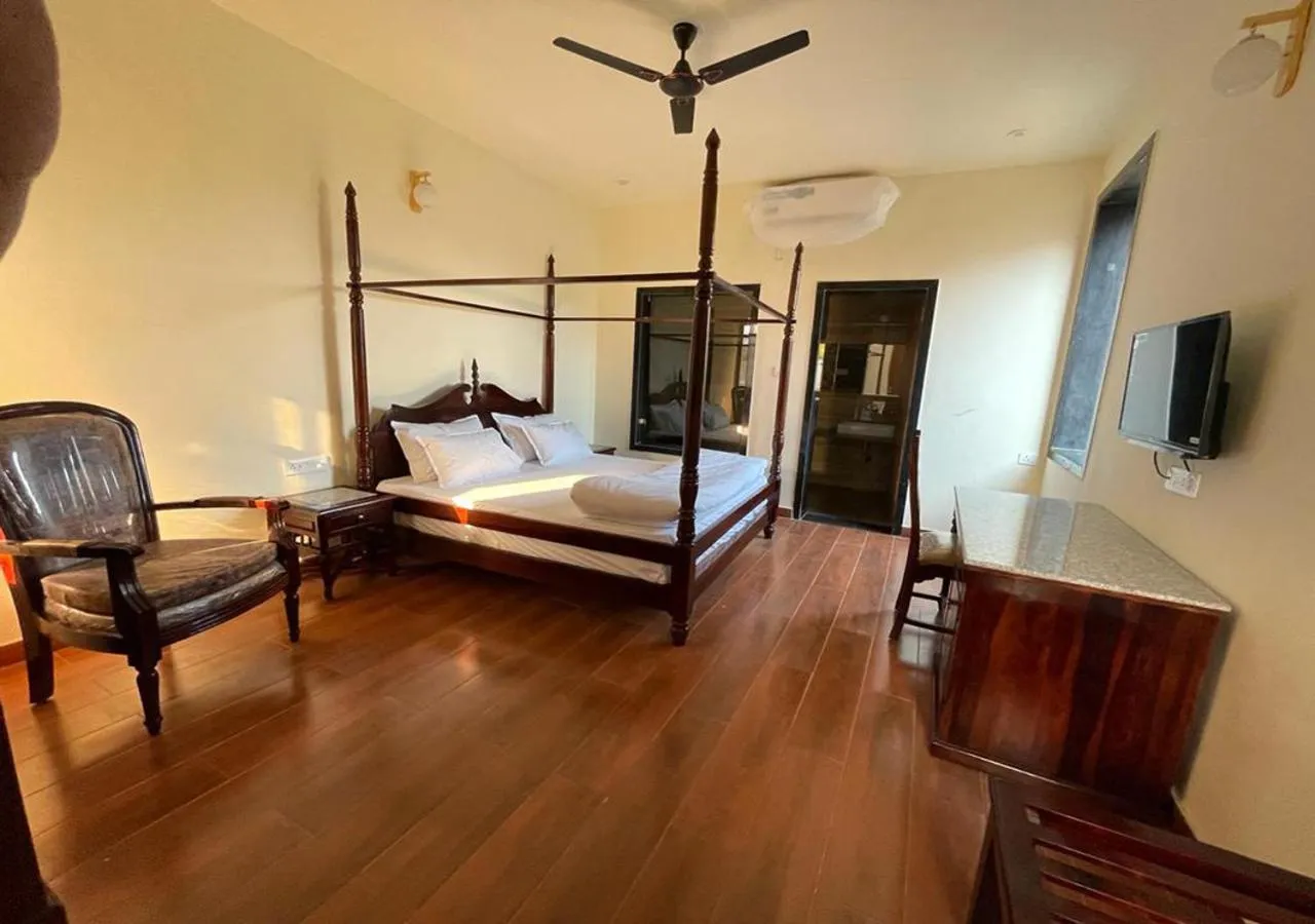 Photo of the whole room, Bed in Las Cabanas Resort