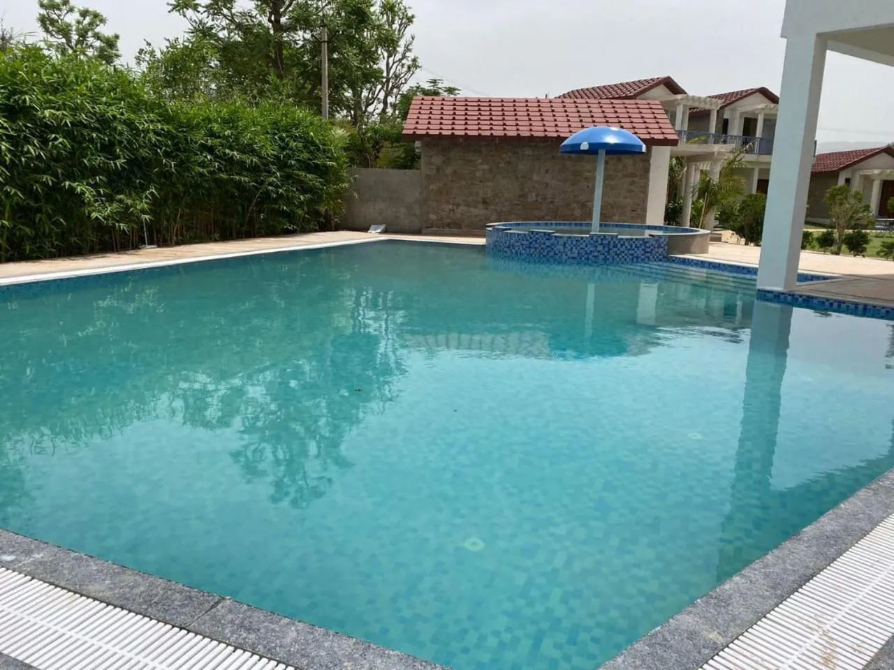 Swimming pool in Las Cabanas Resort