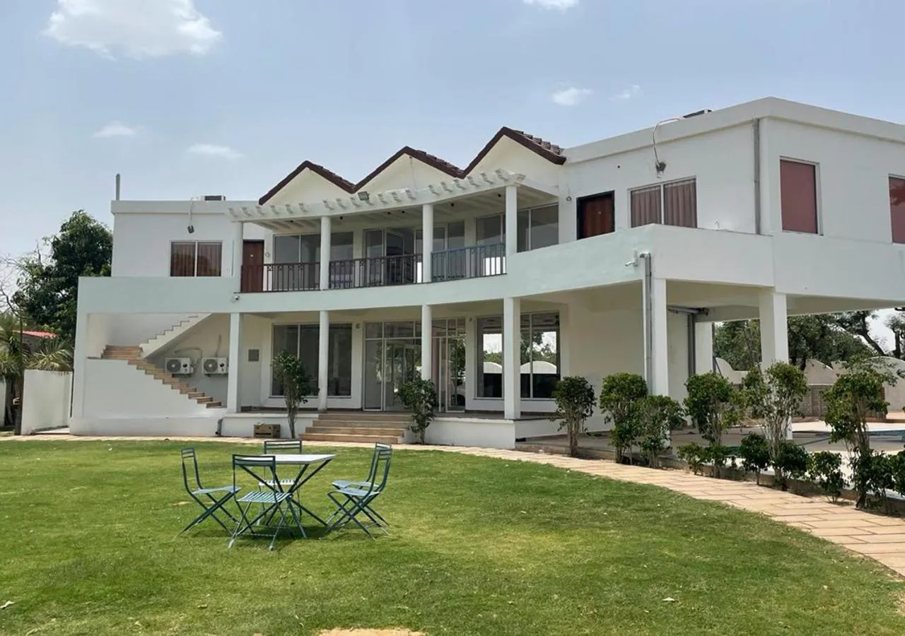 Property building in Las Cabanas Resort