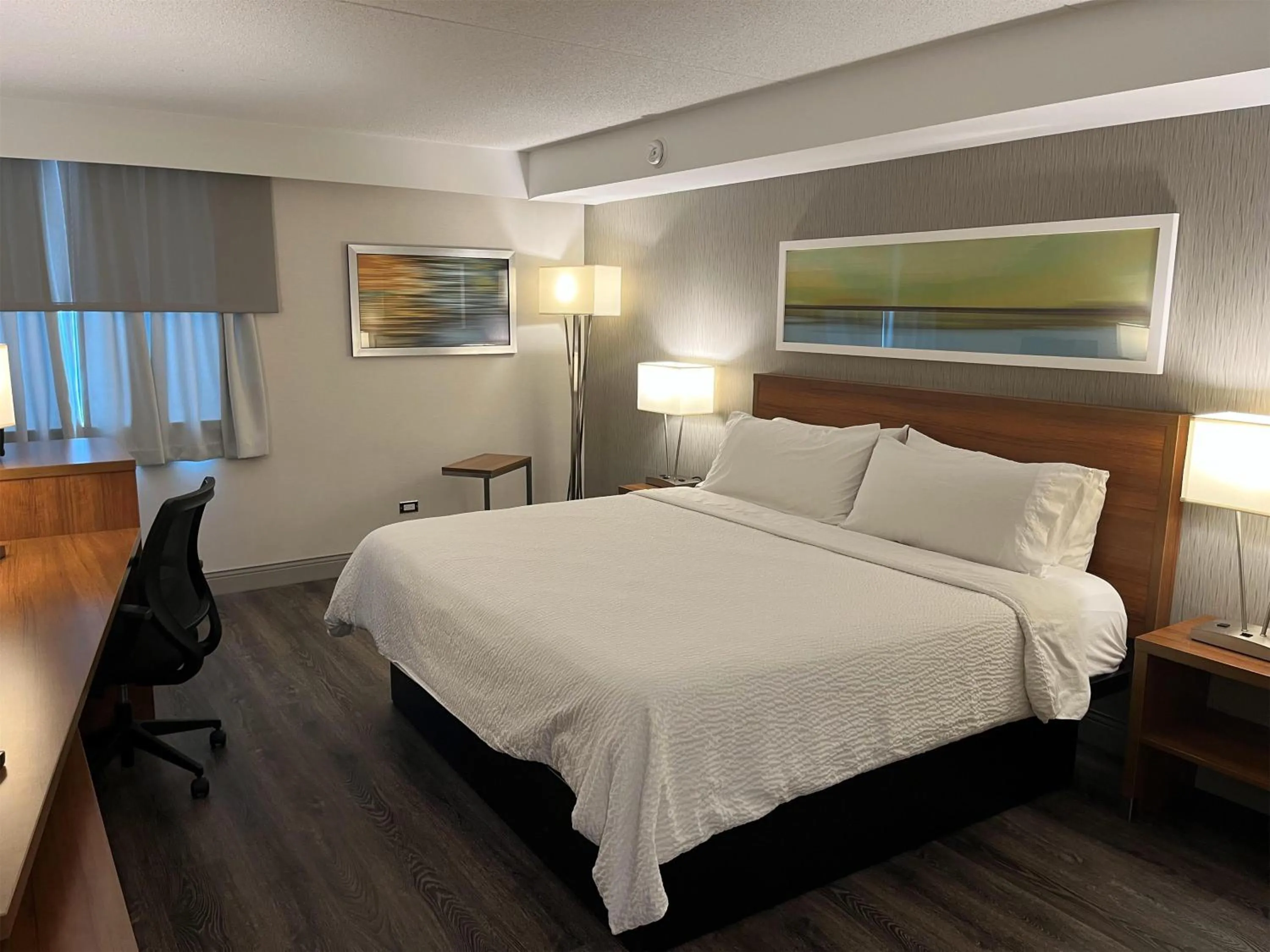 Bedroom, Bed in Birchwood Inn, BW Premier Collection