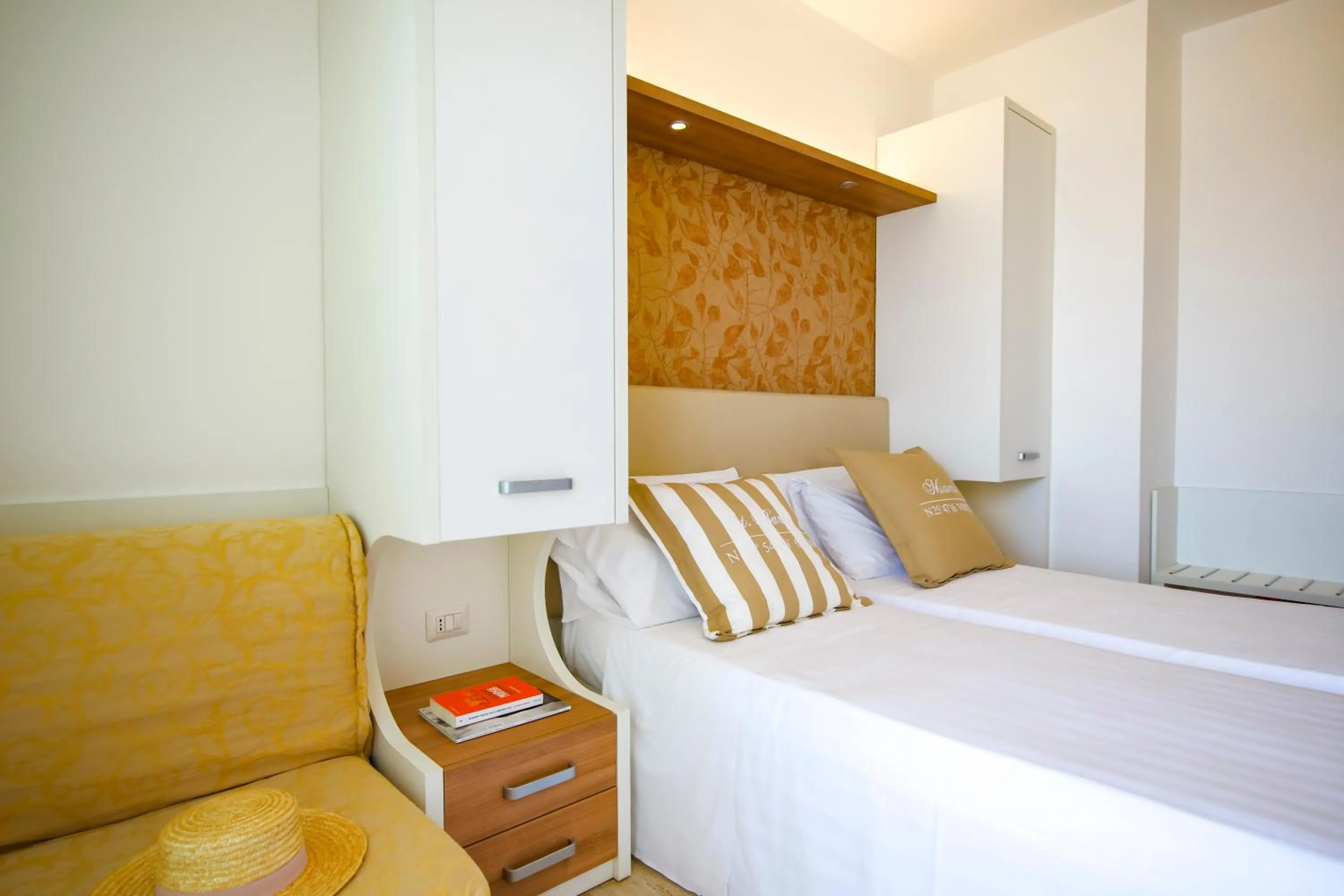 Bedroom, Bed in Eurhotel