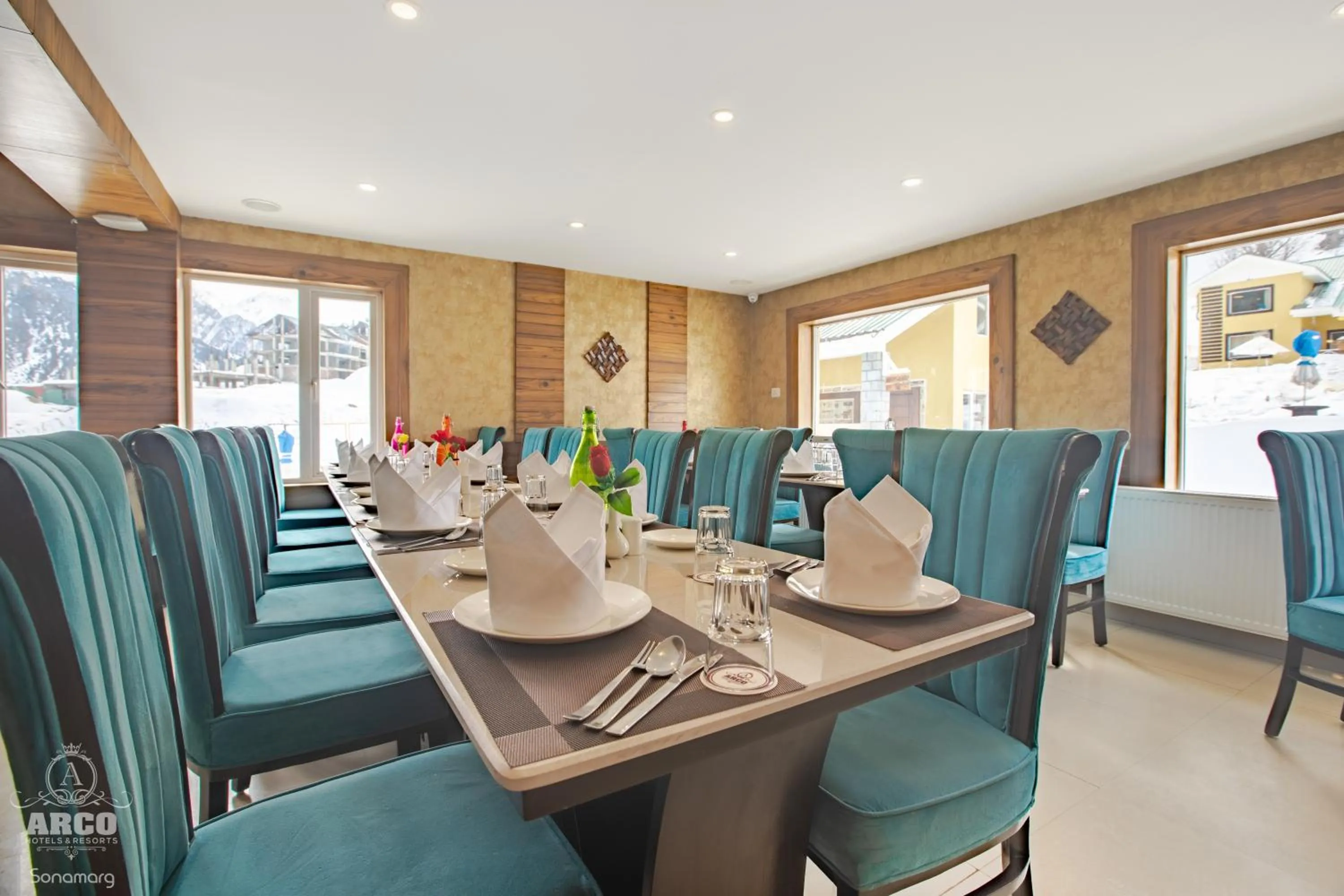 Restaurant/places to eat in Arco Hotels & Resorts sonamarg