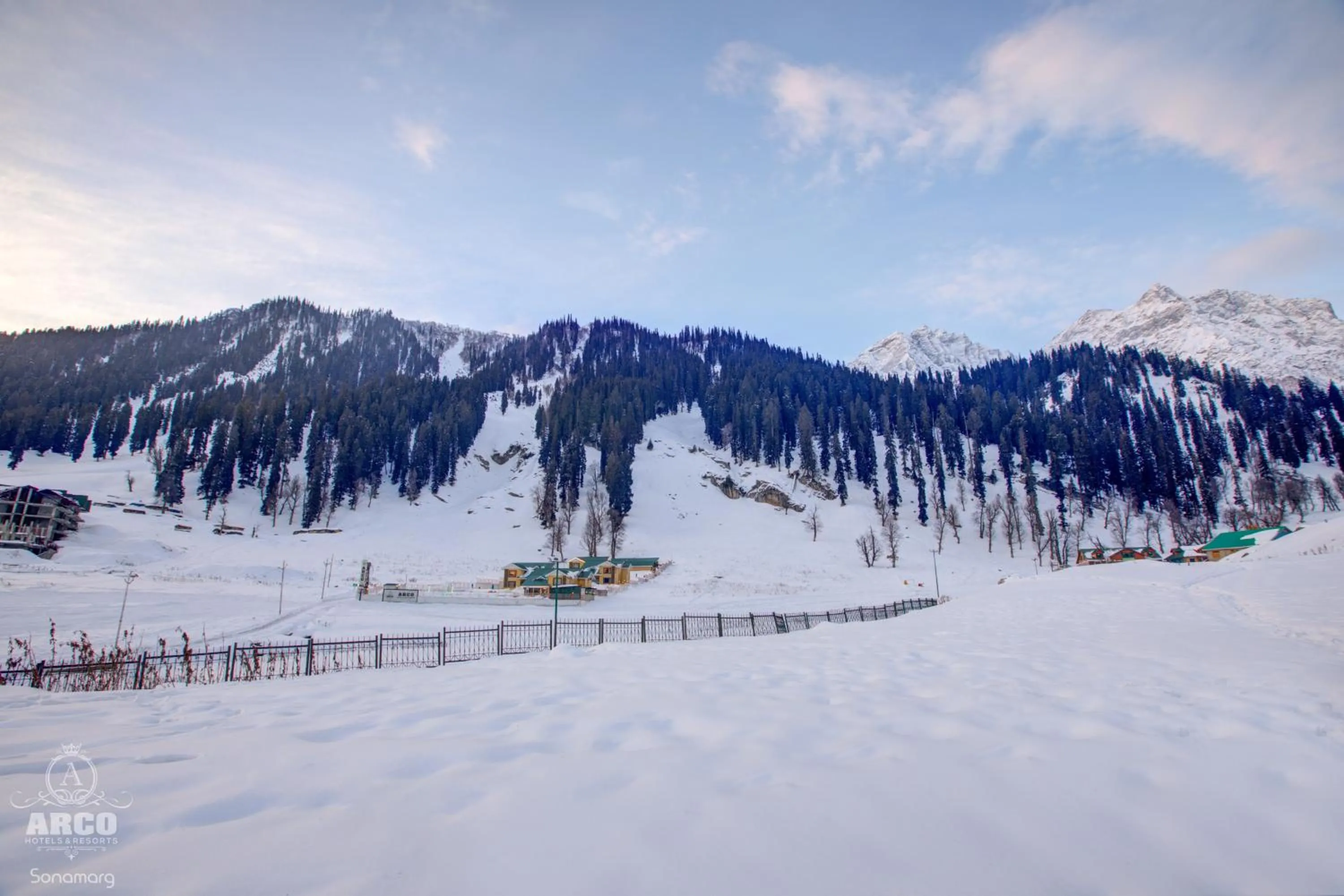 Facade/entrance in Arco Hotels & Resorts sonamarg