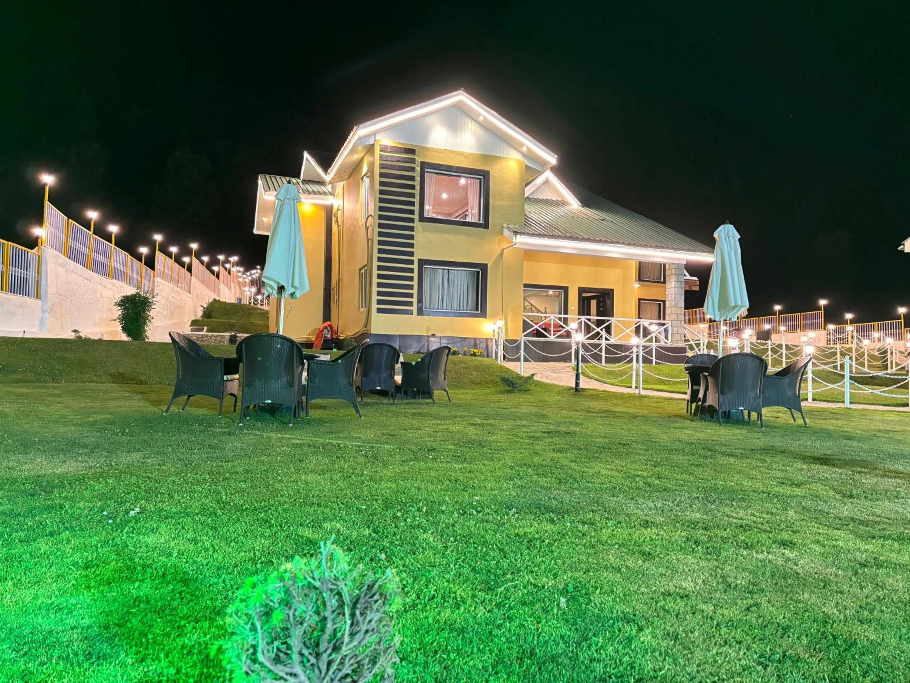 Garden in Arco Hotels & Resorts sonamarg