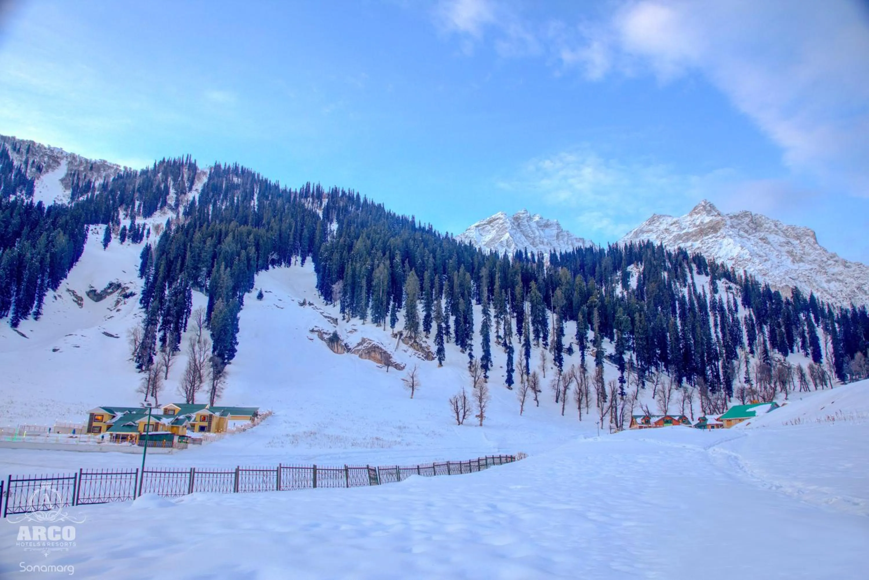 Facade/entrance in Arco Hotels & Resorts sonamarg