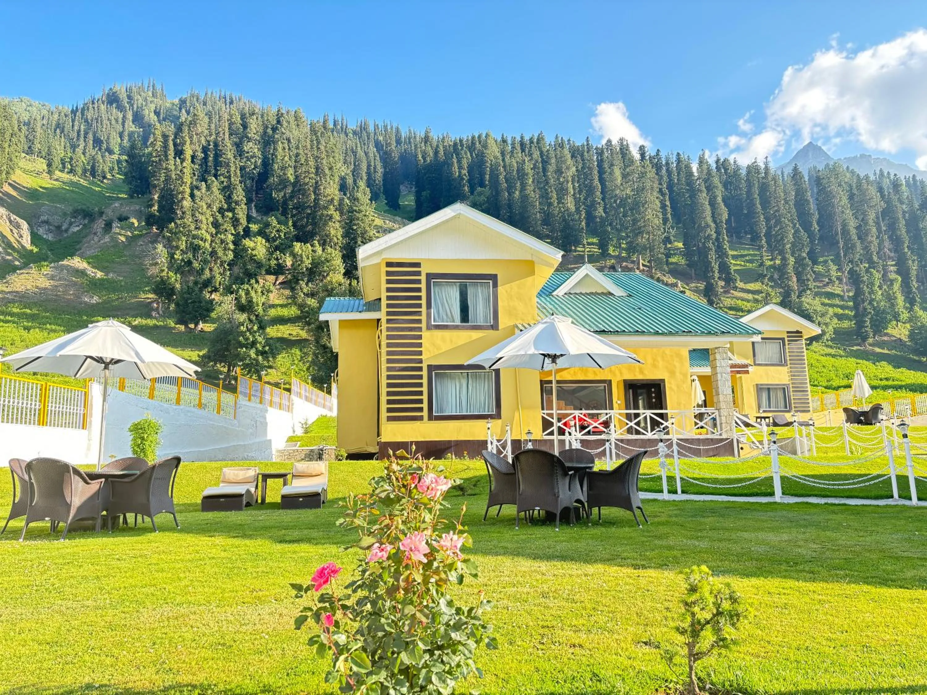 Garden in Arco Hotels & Resorts sonamarg