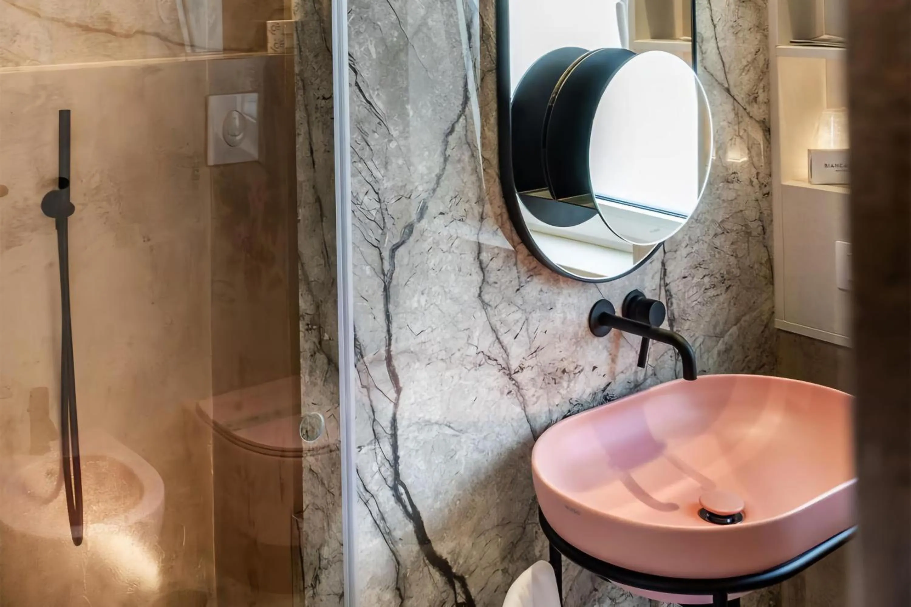 Bathroom in Donnarumma Hotel