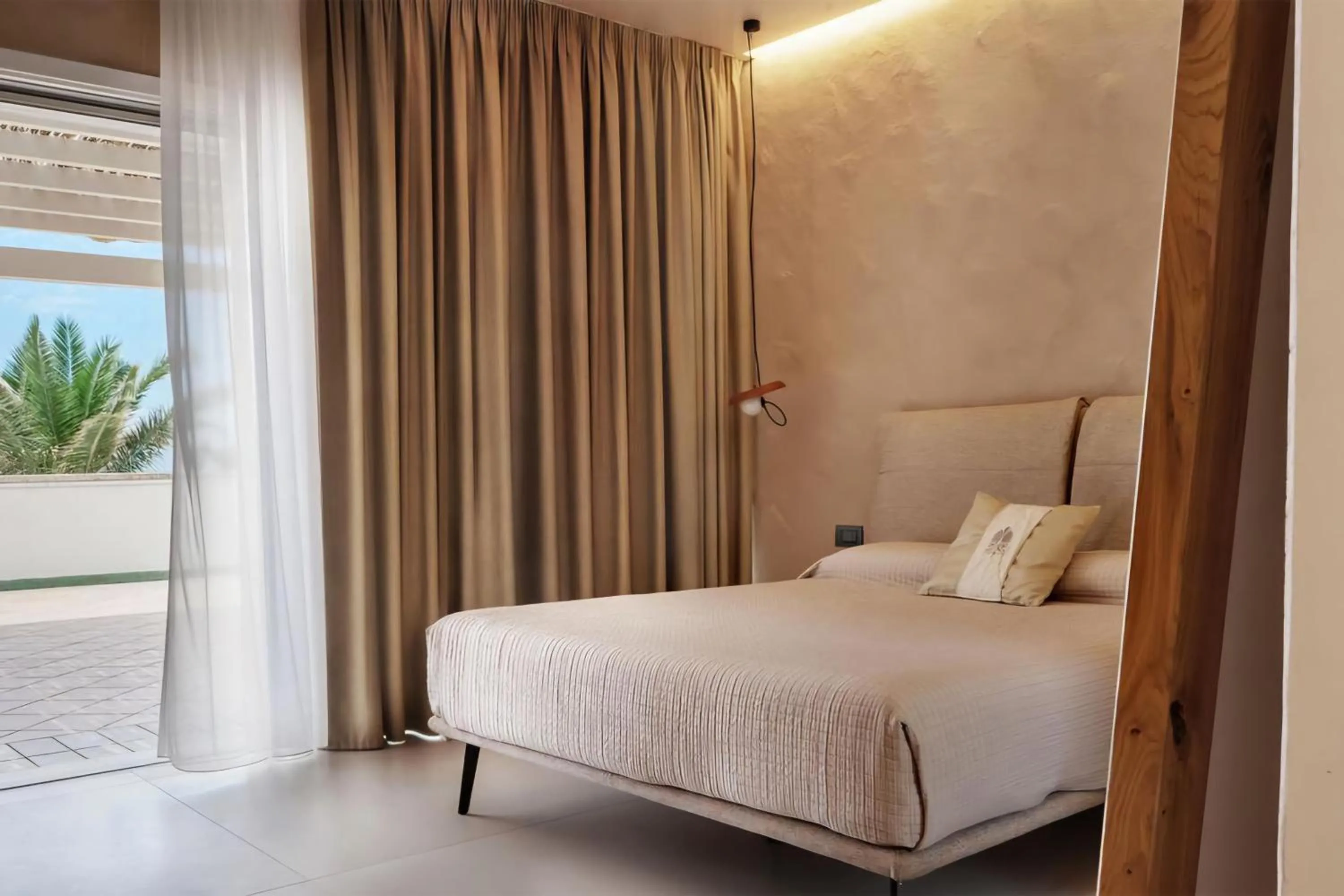 Bed in Donnarumma Hotel