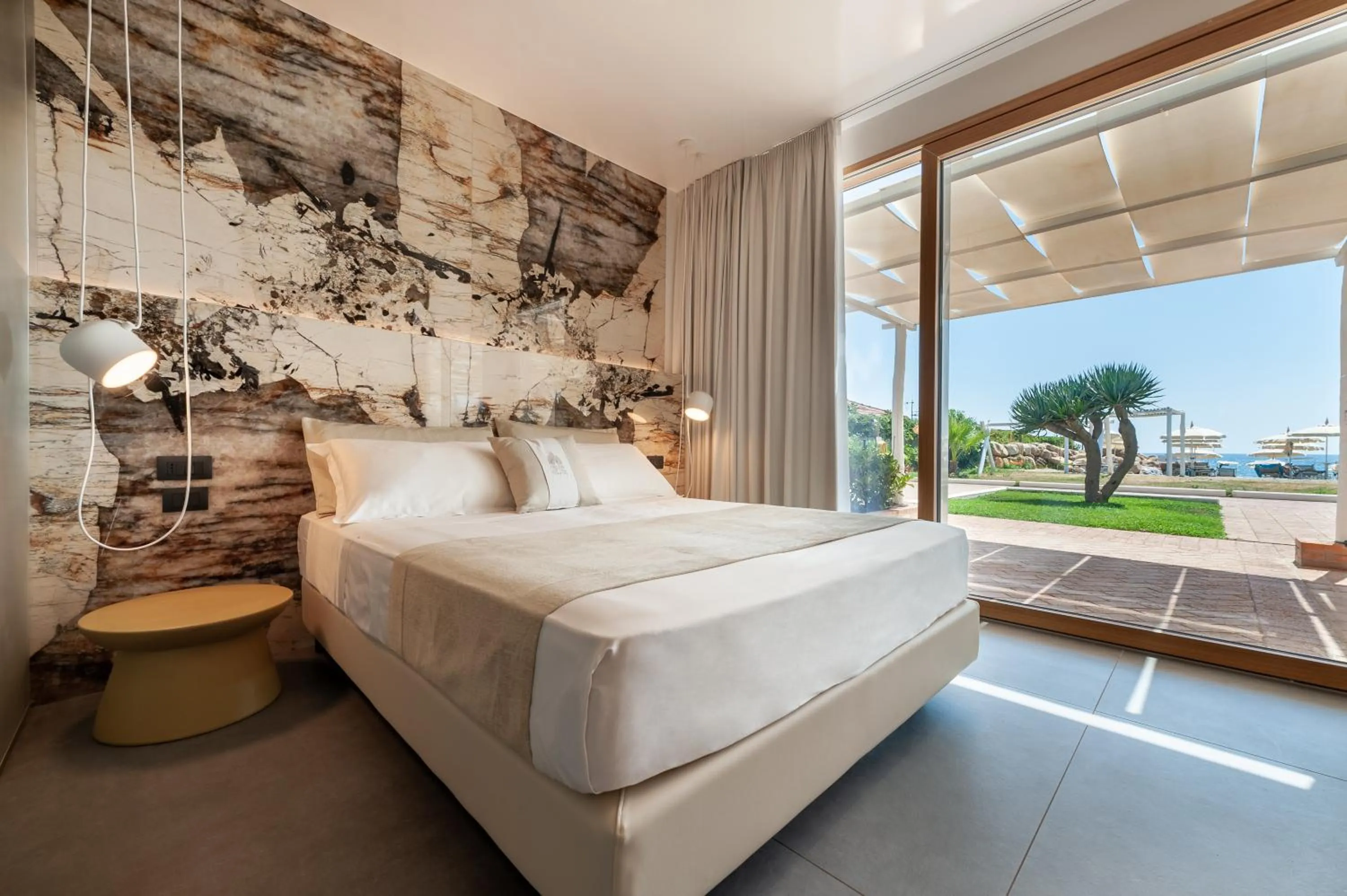 Bed in Donnarumma Hotel