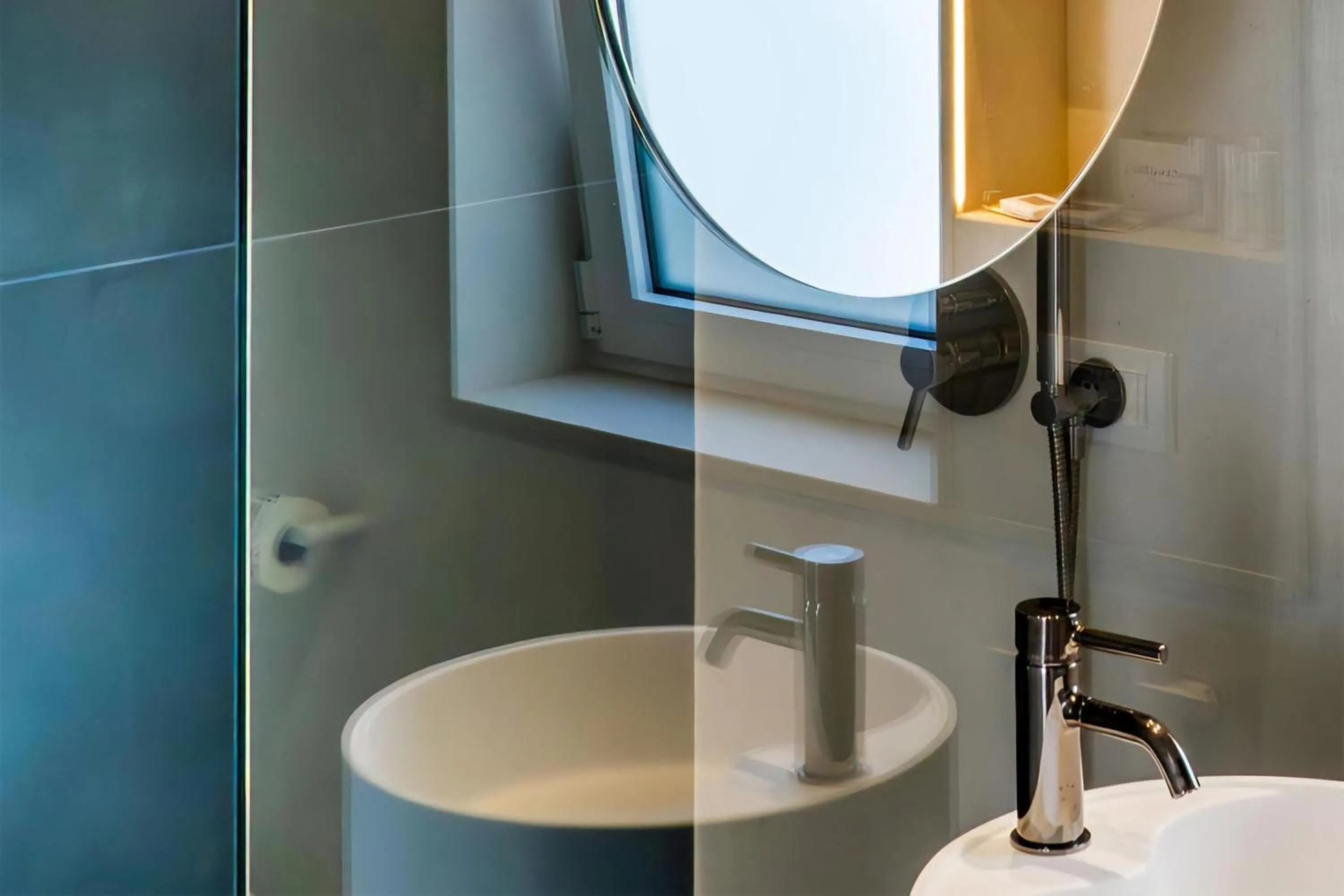 Bathroom in Donnarumma Hotel