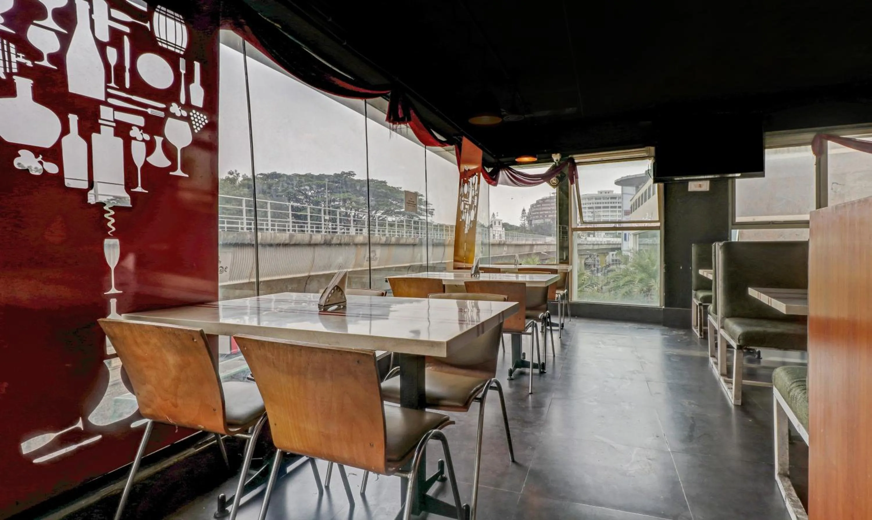 Dining area in Treebo Trinitywood