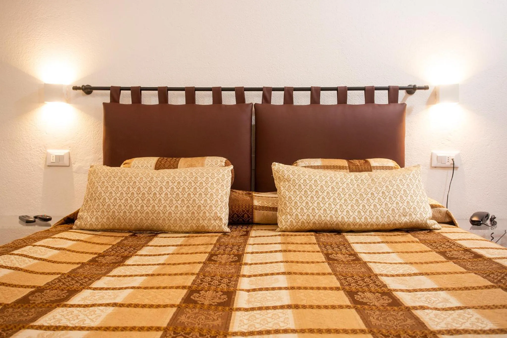 Bed in Albergo Marin