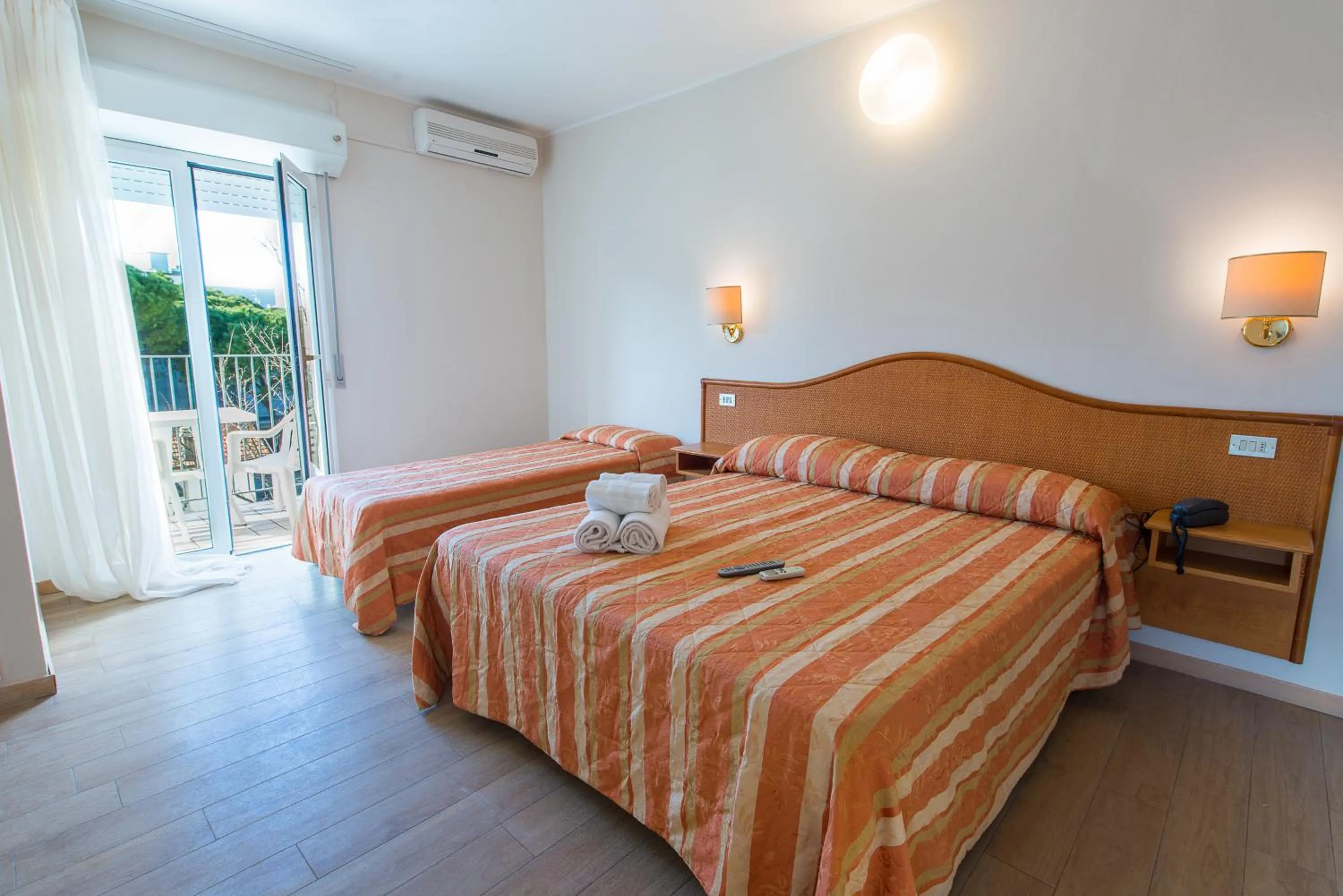 Day, Bed in Hotel Falco