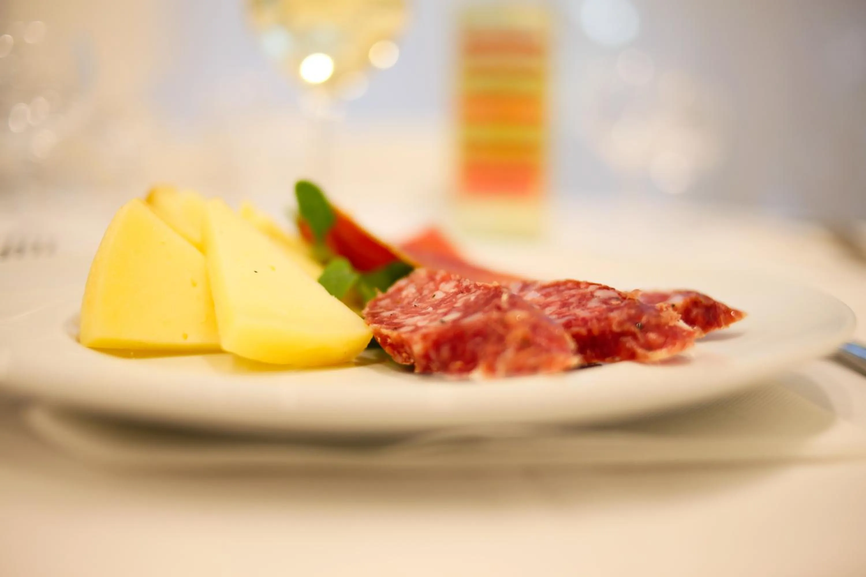 Restaurant/places to eat in Hotel Falco