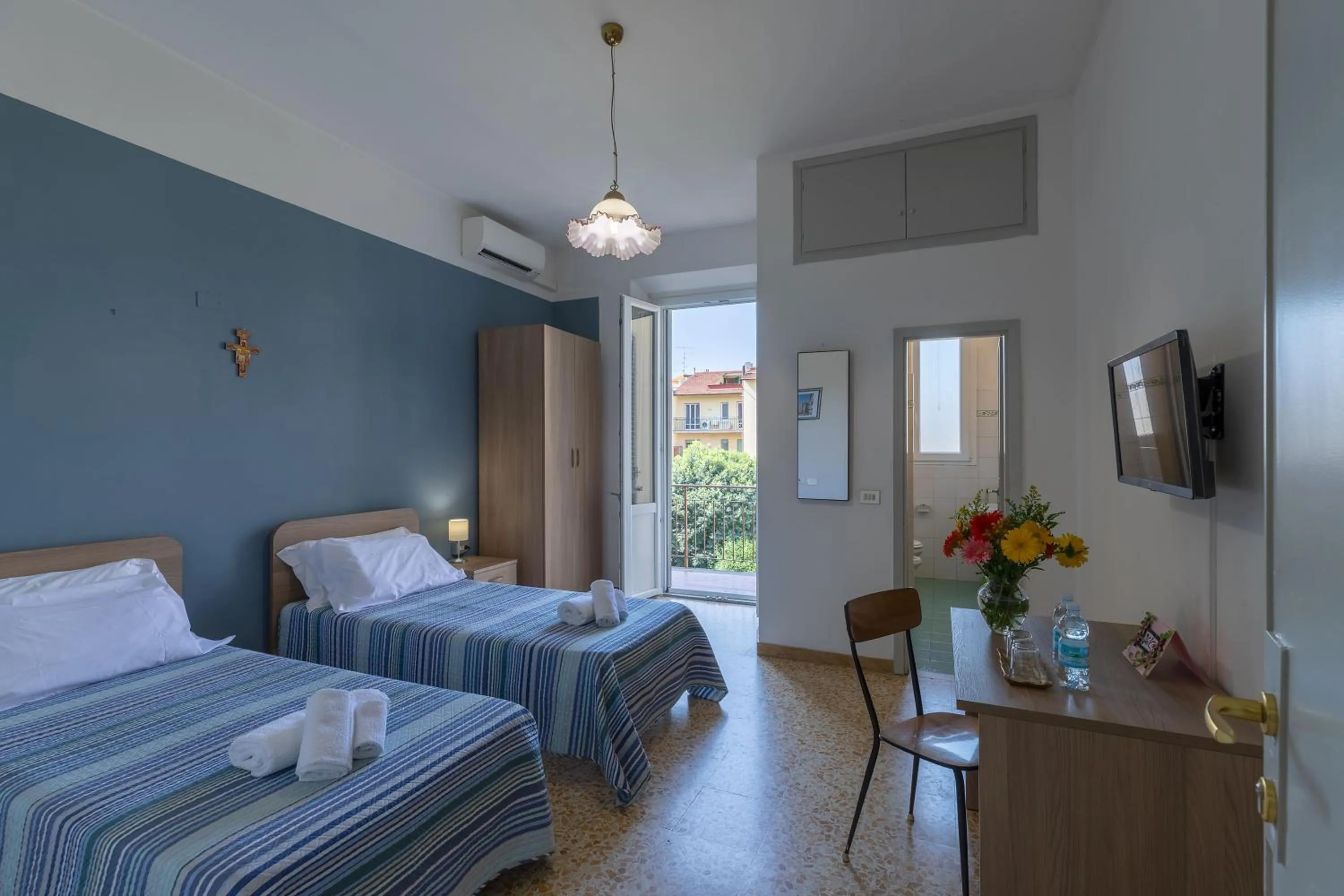 TV and multimedia, Bed in Antica Dimora Sant'Anna