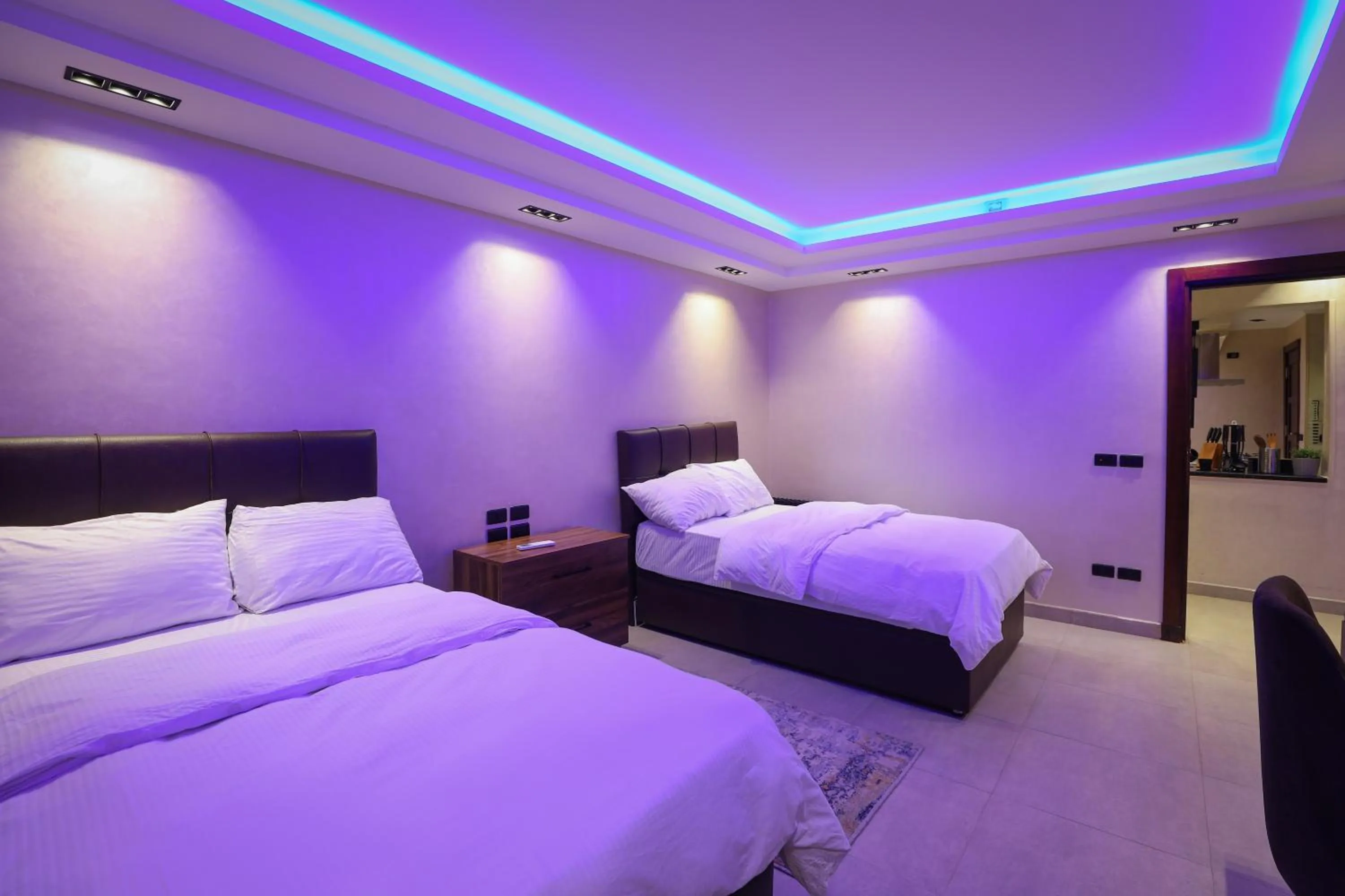 Bedroom, Bed in ArabElite