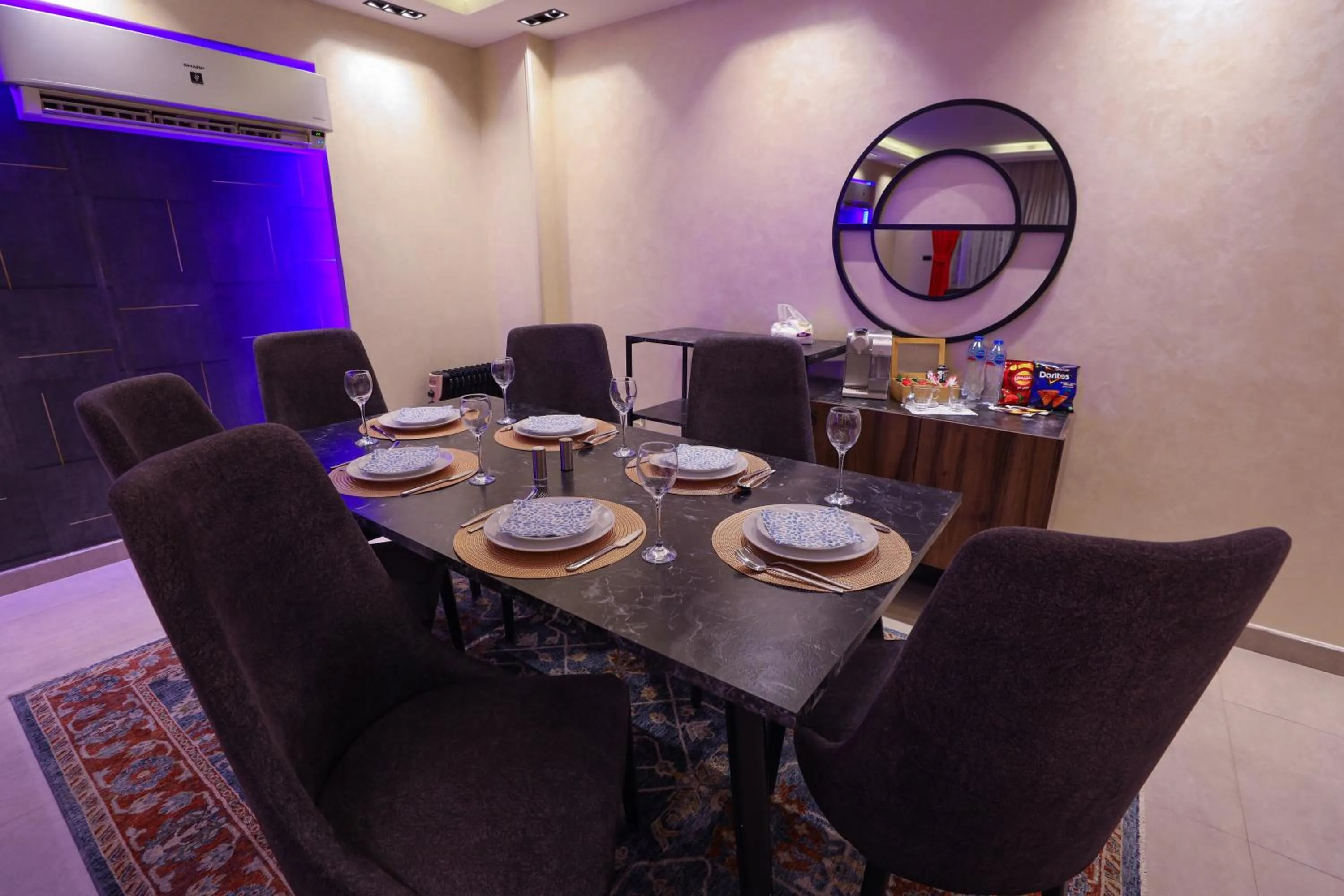 Dining area in ArabElite