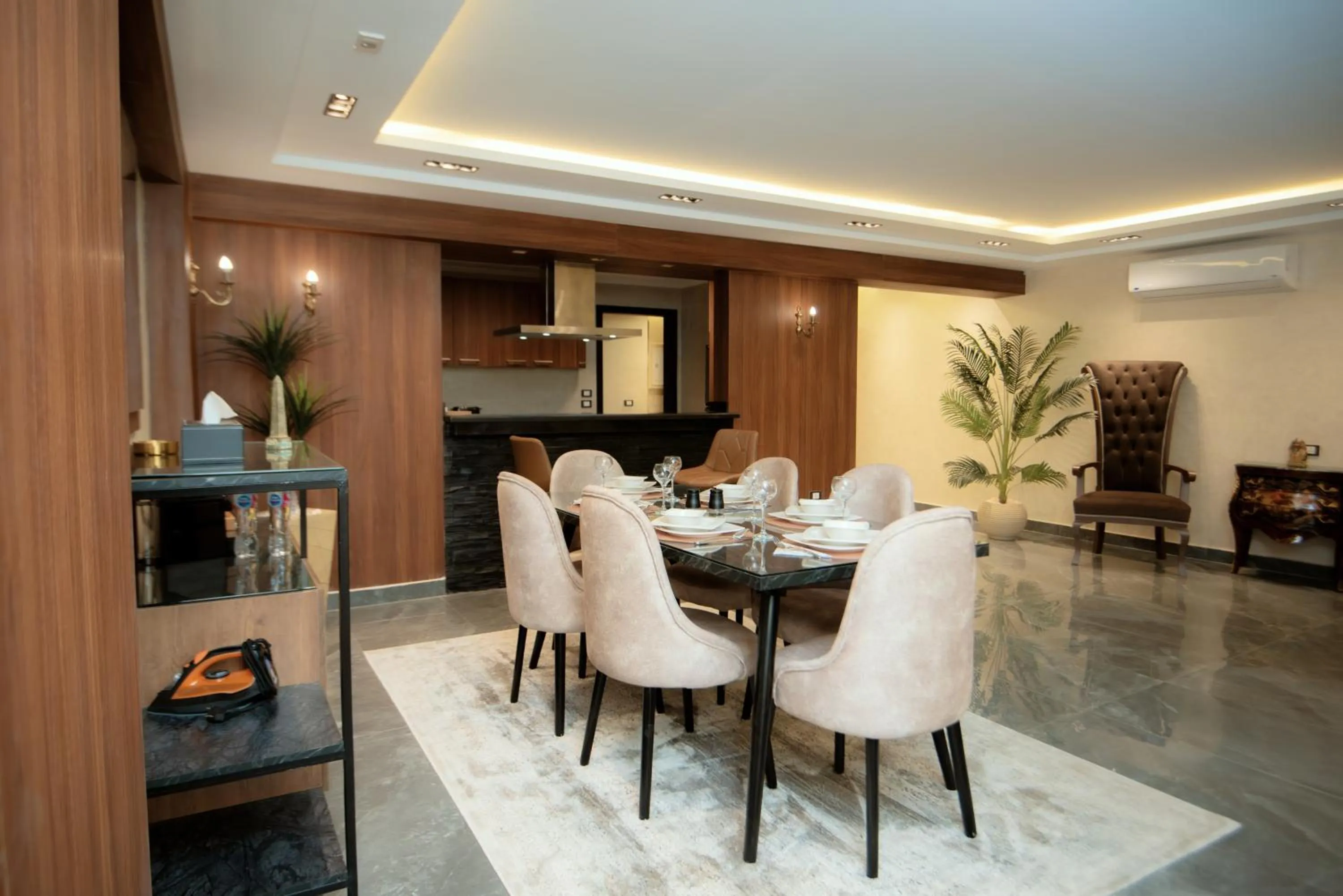 Dining area in ArabElite