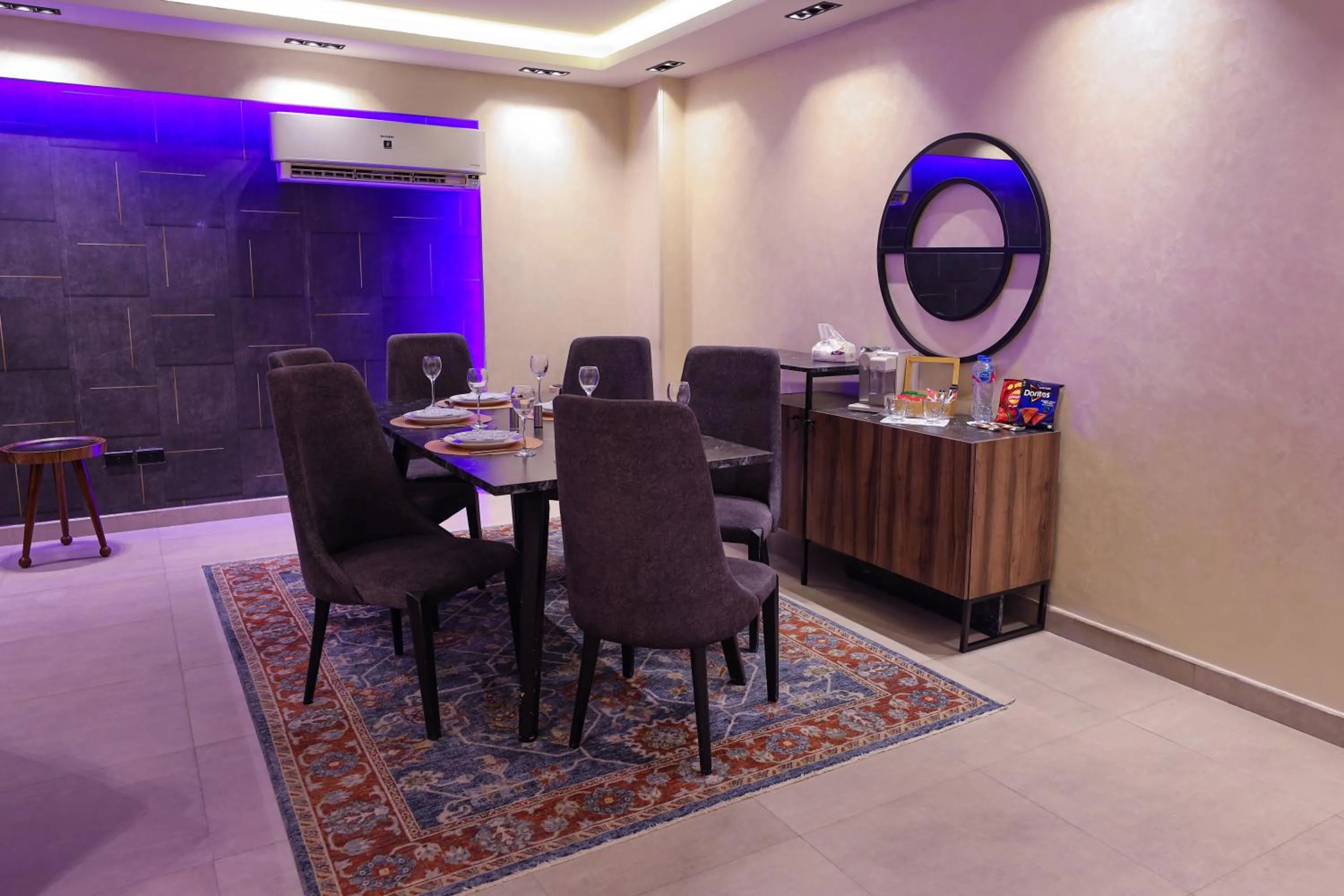 Dining area in ArabElite