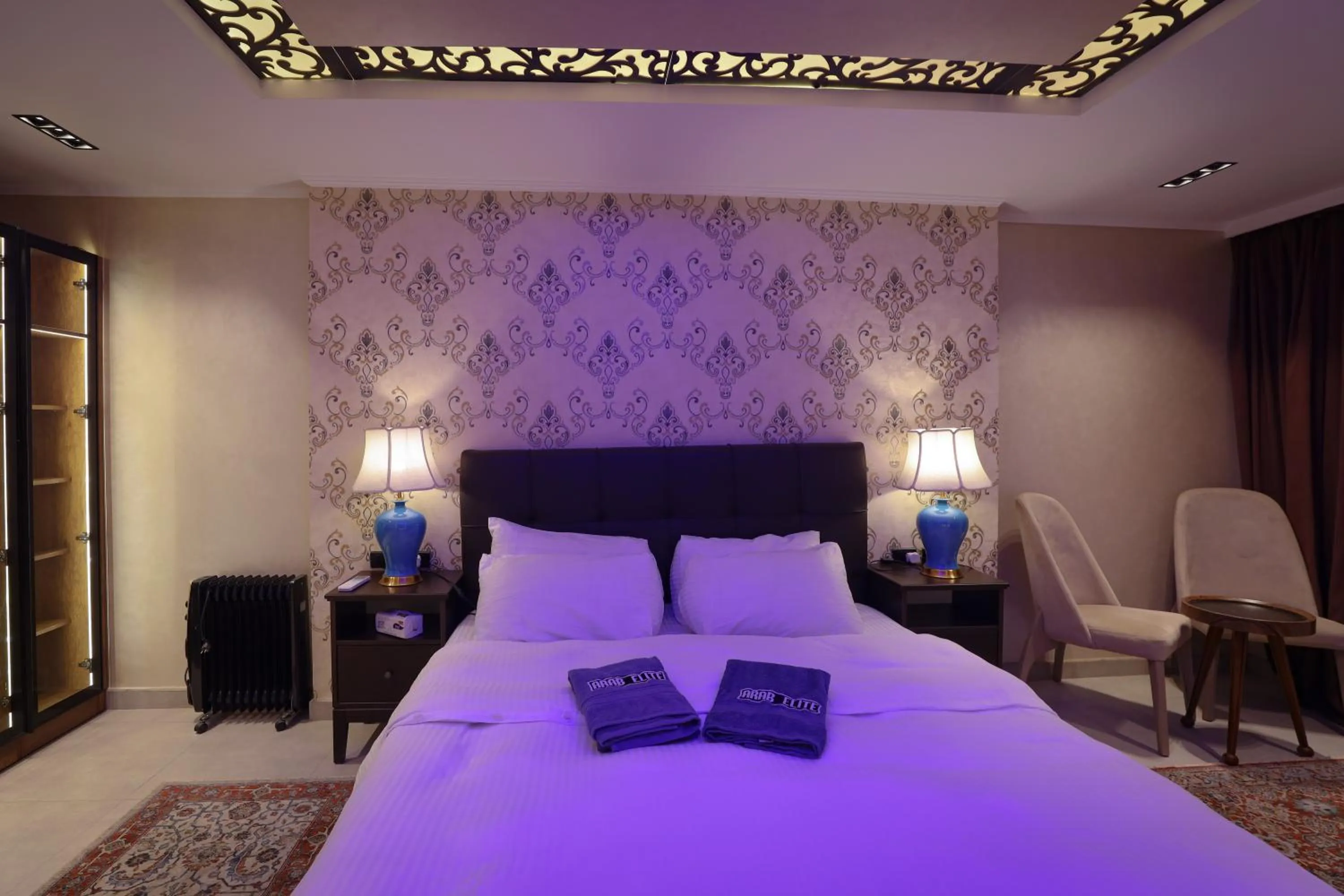 Bedroom, Bed in ArabElite