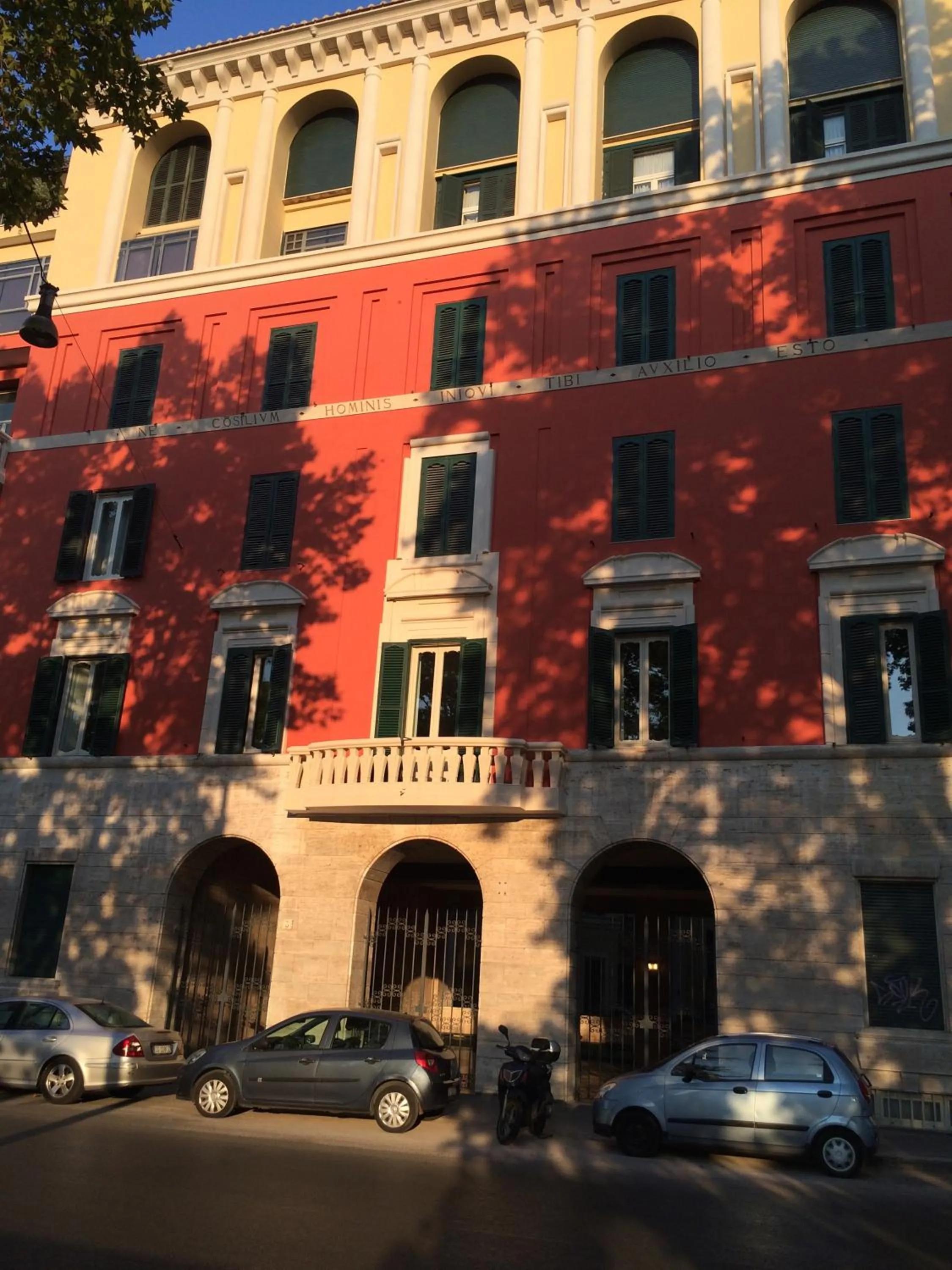 Facade/entrance in Augustana House and Suites