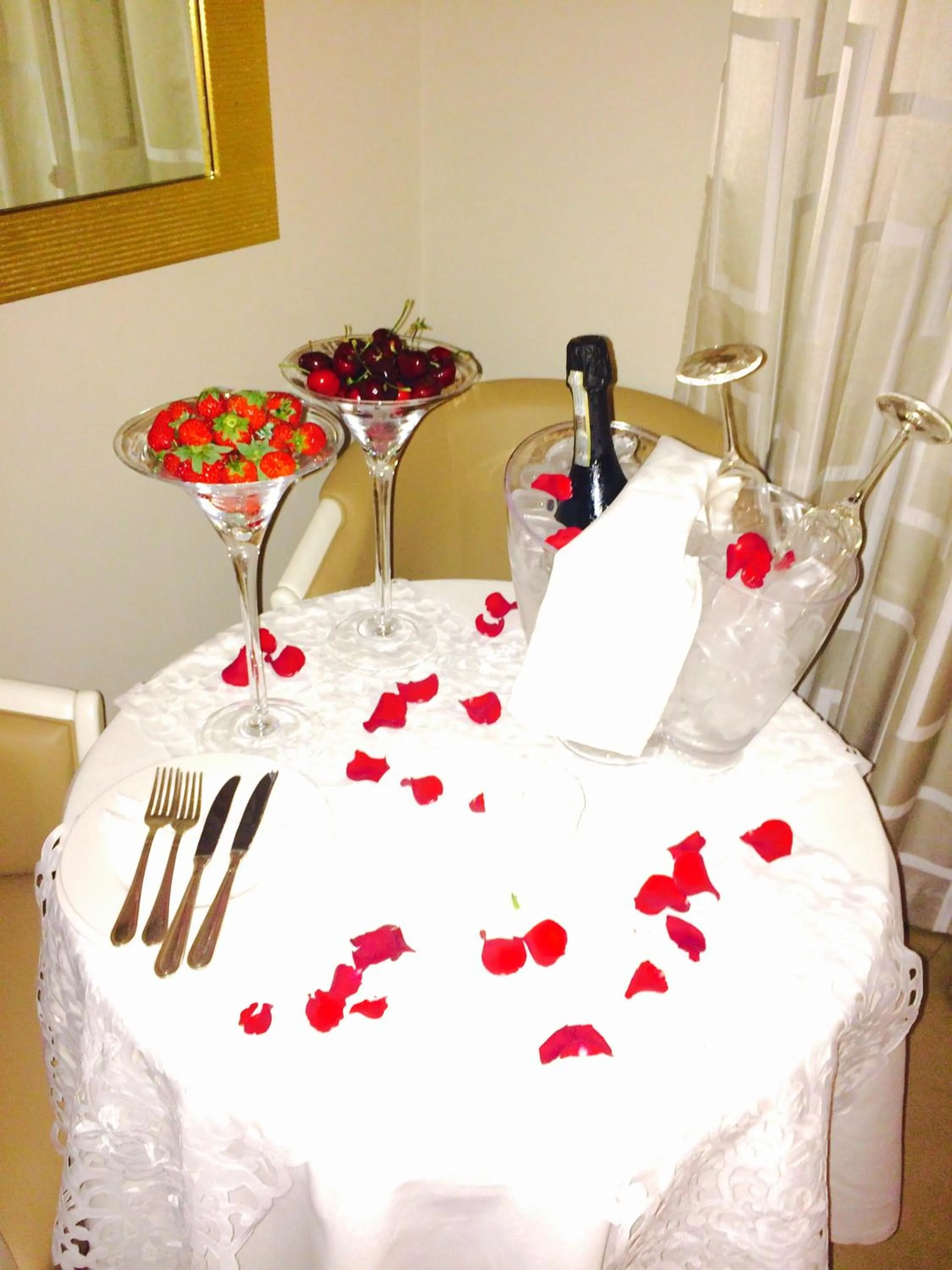 Food and drinks in Augustana House and Suites