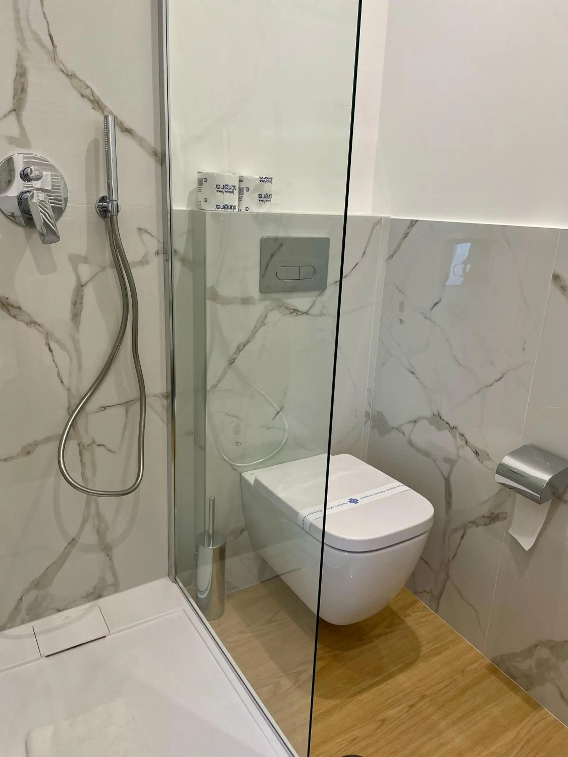 Shower in Hotel Patria