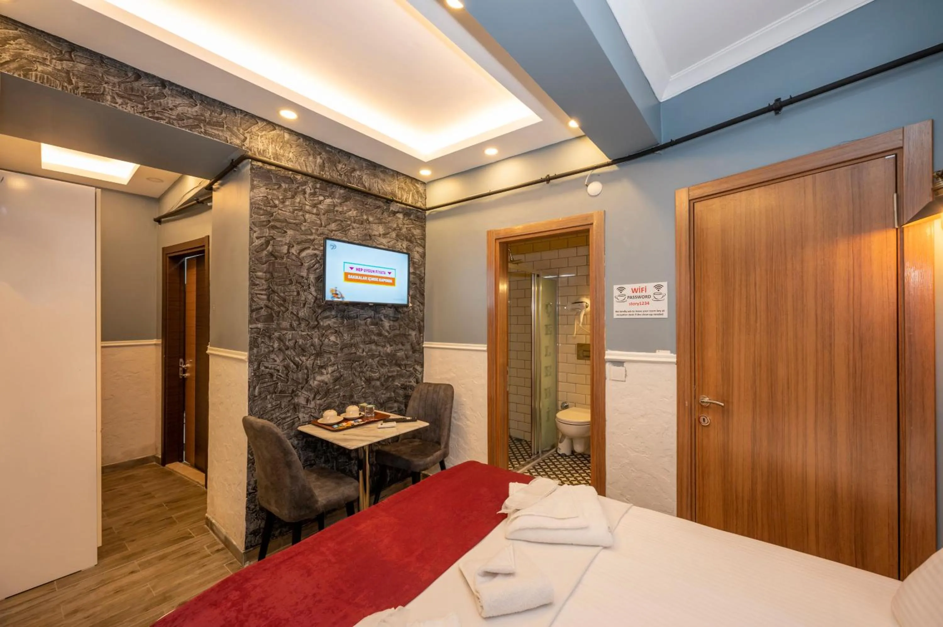 Photo of the whole room, Bed in Taksim Story Residence