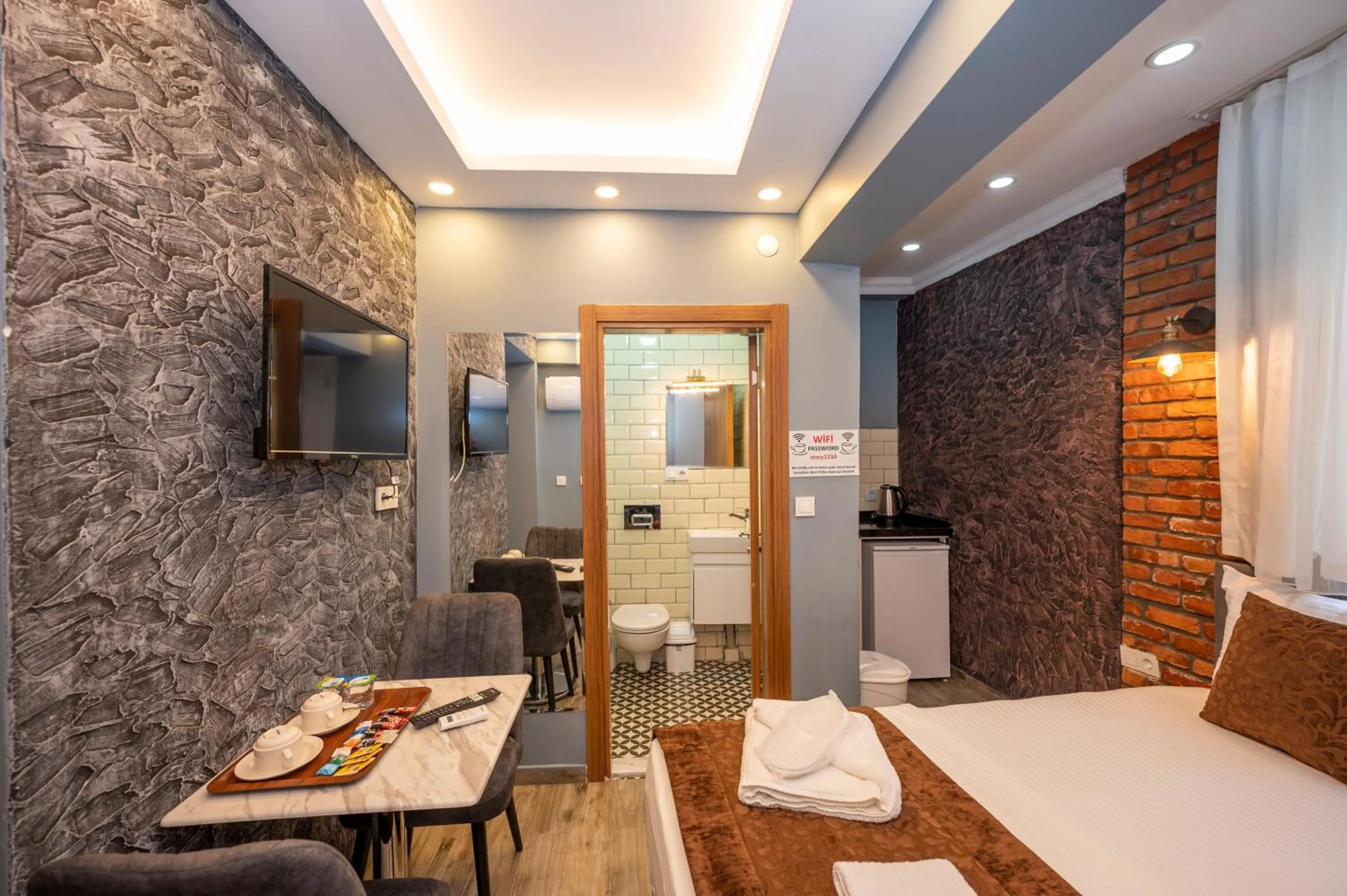 Photo of the whole room, Bed in Taksim Story Residence