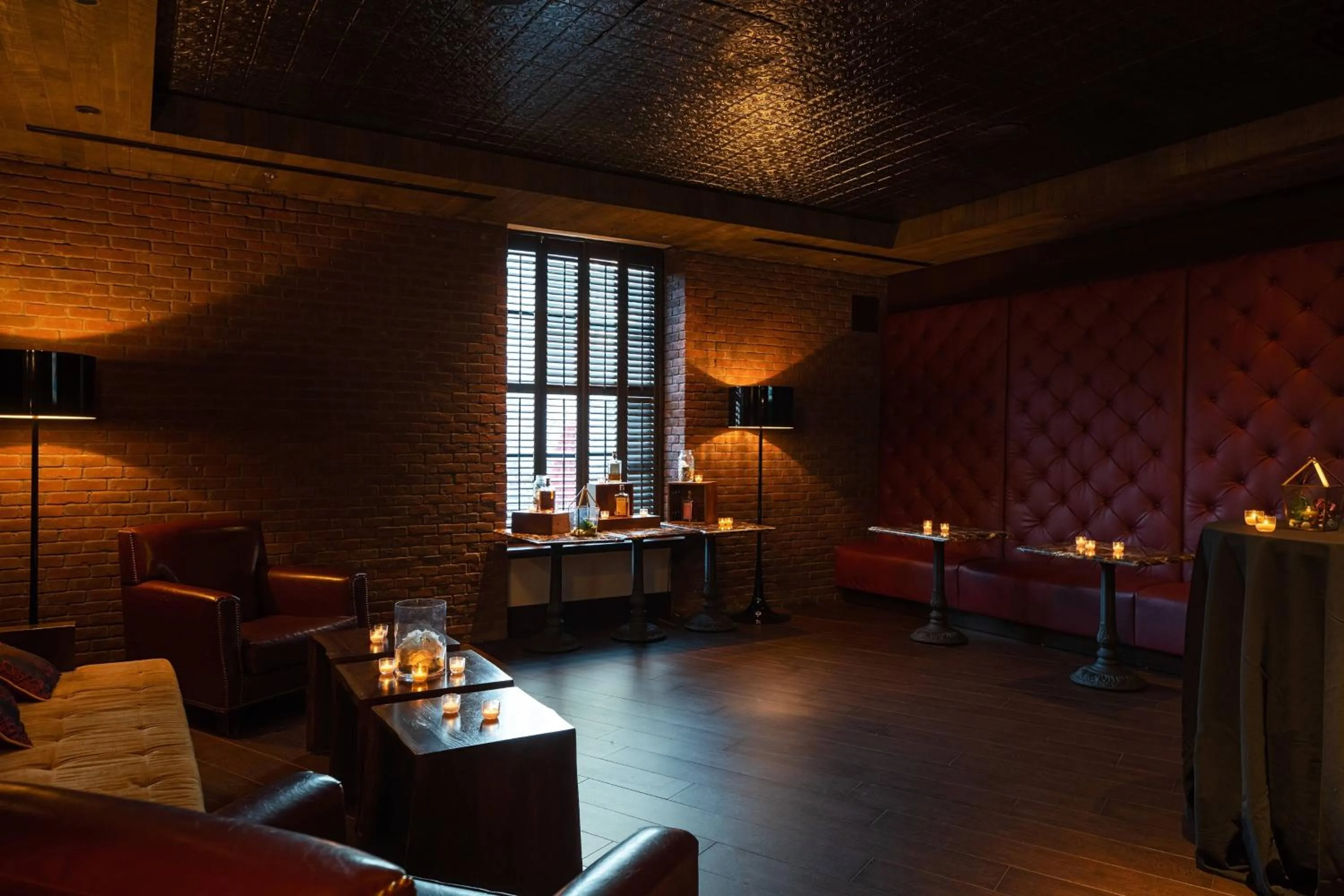 Restaurant/places to eat in Marriott Marquis Washington, DC