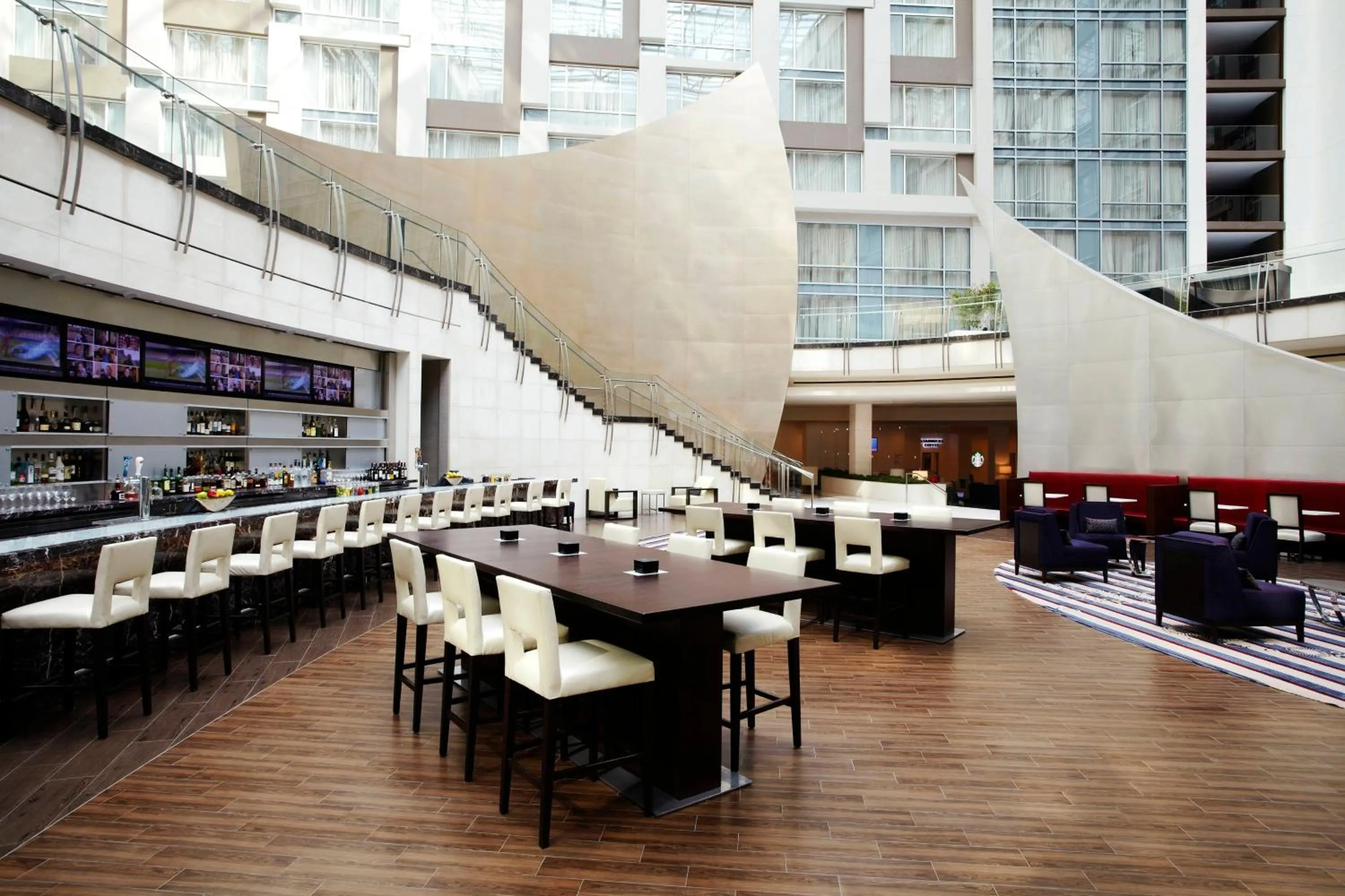 Lobby or reception in Marriott Marquis Washington, DC
