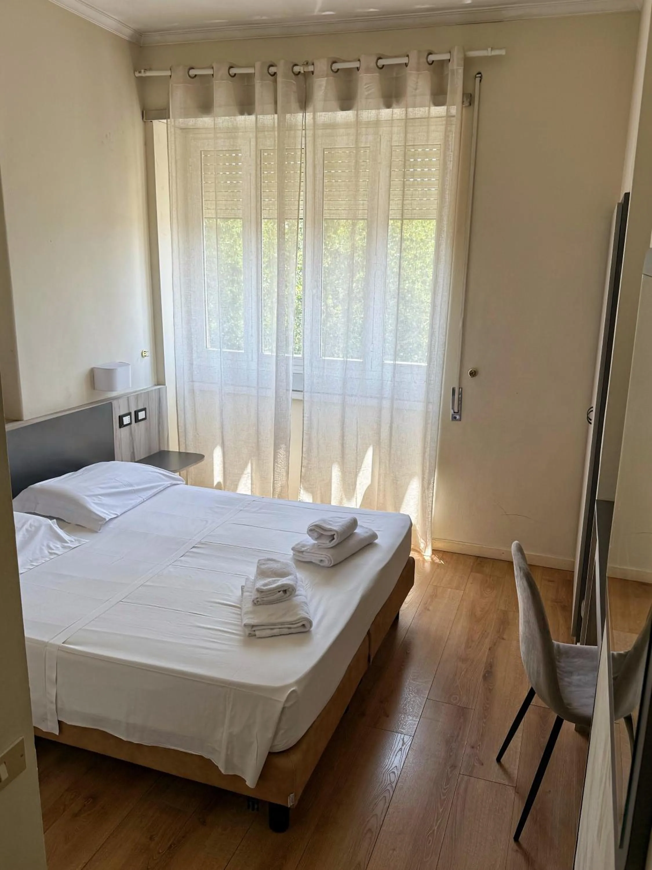 TV and multimedia, Bed in Hotel Laura