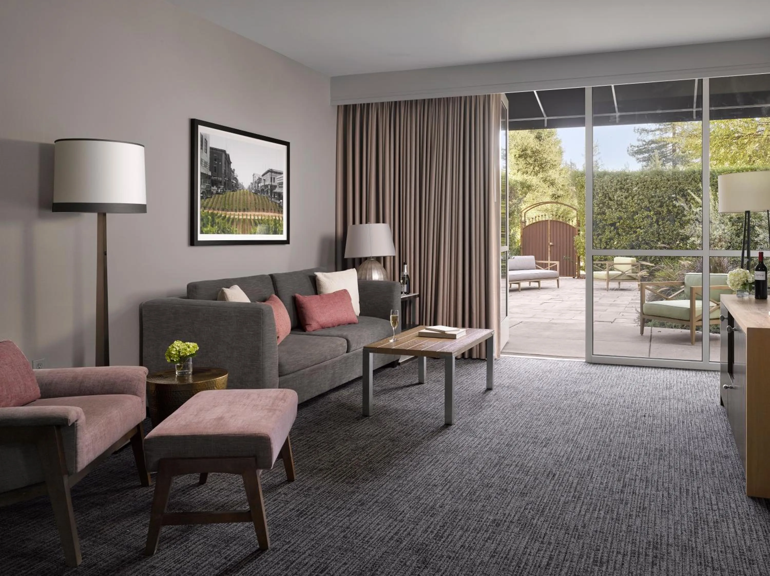 Living room in Hyatt Regency Sonoma Wine Country