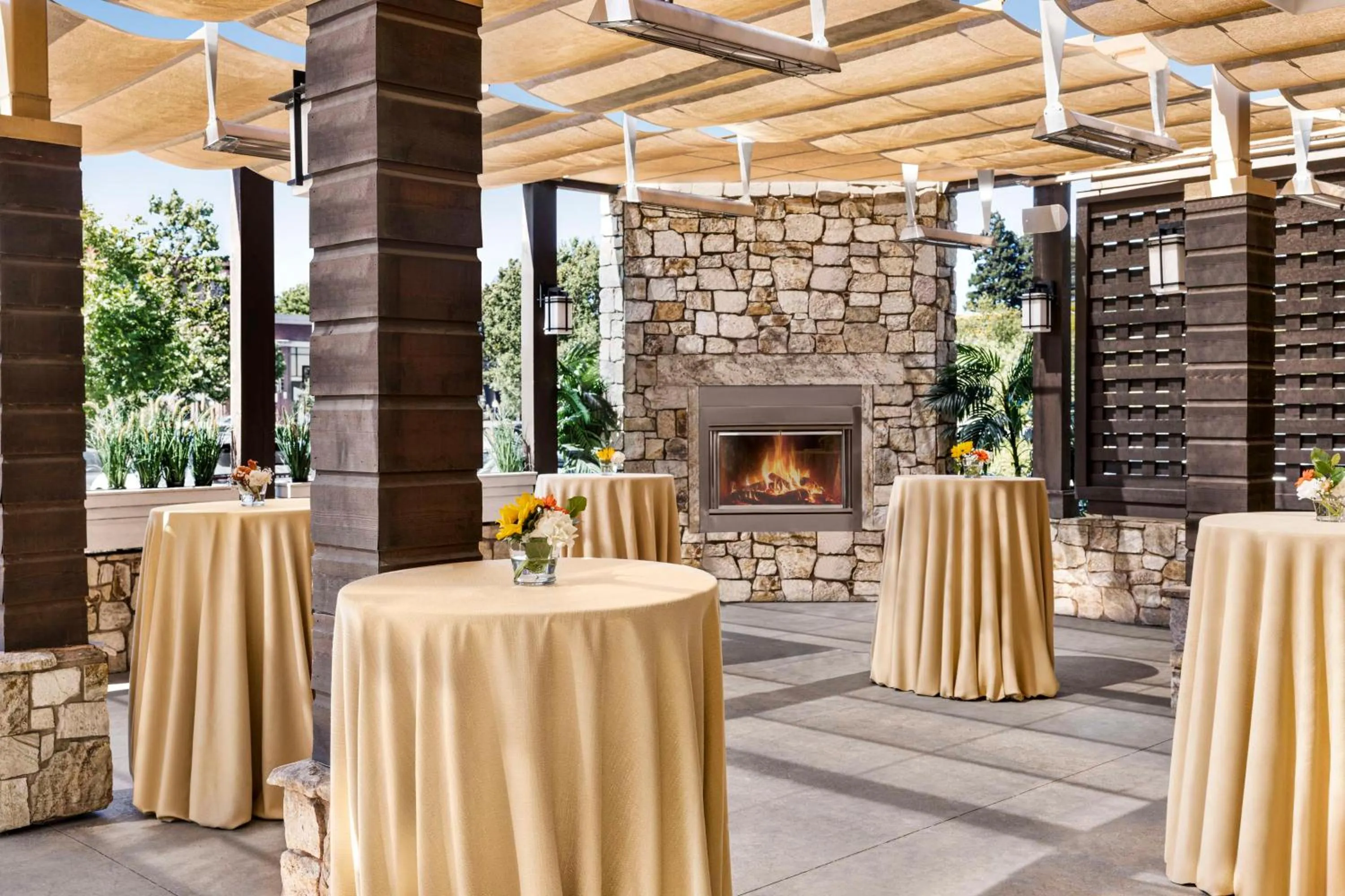 Patio in Hyatt Regency Sonoma Wine Country