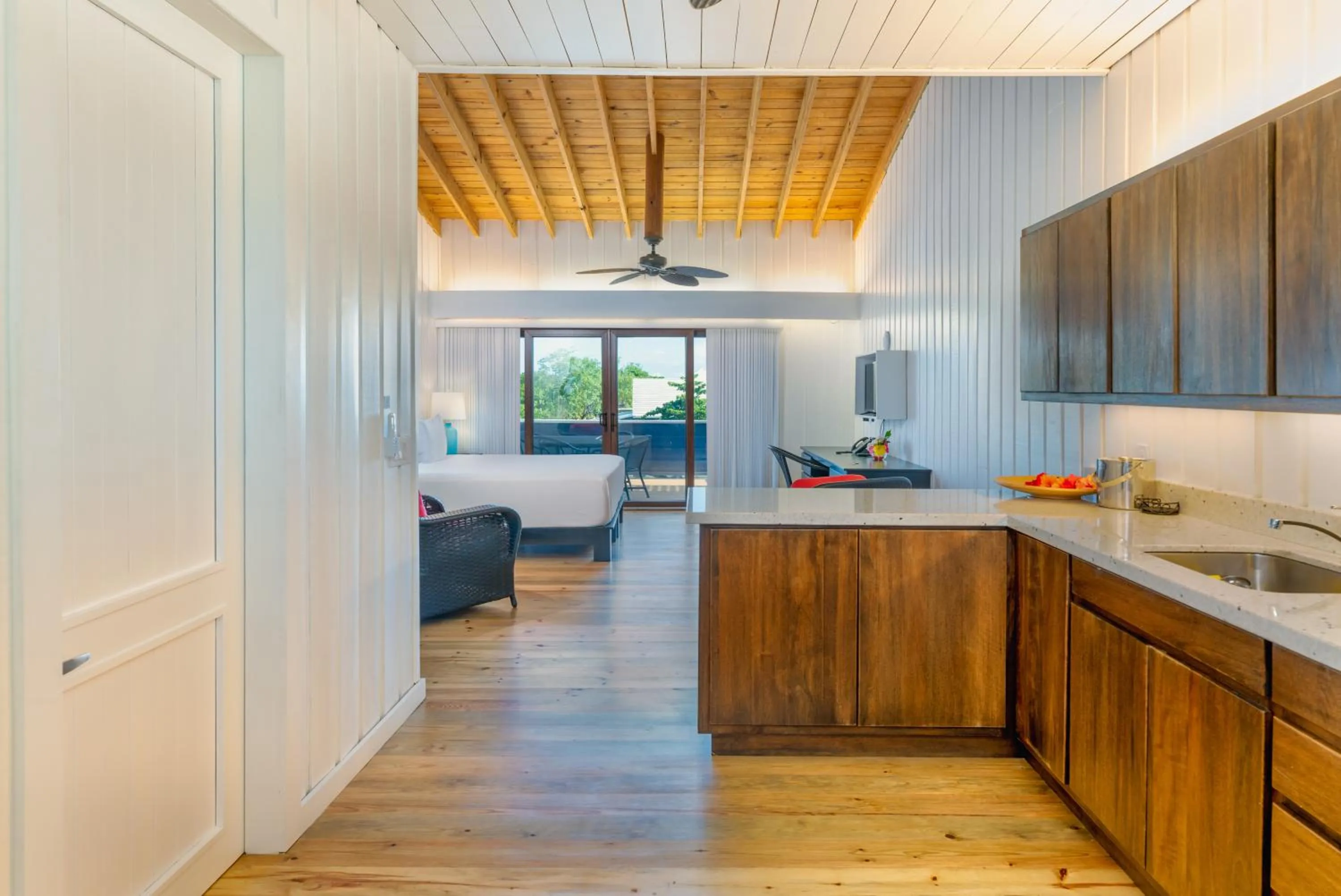 kitchen in Barefoot Cay Resort