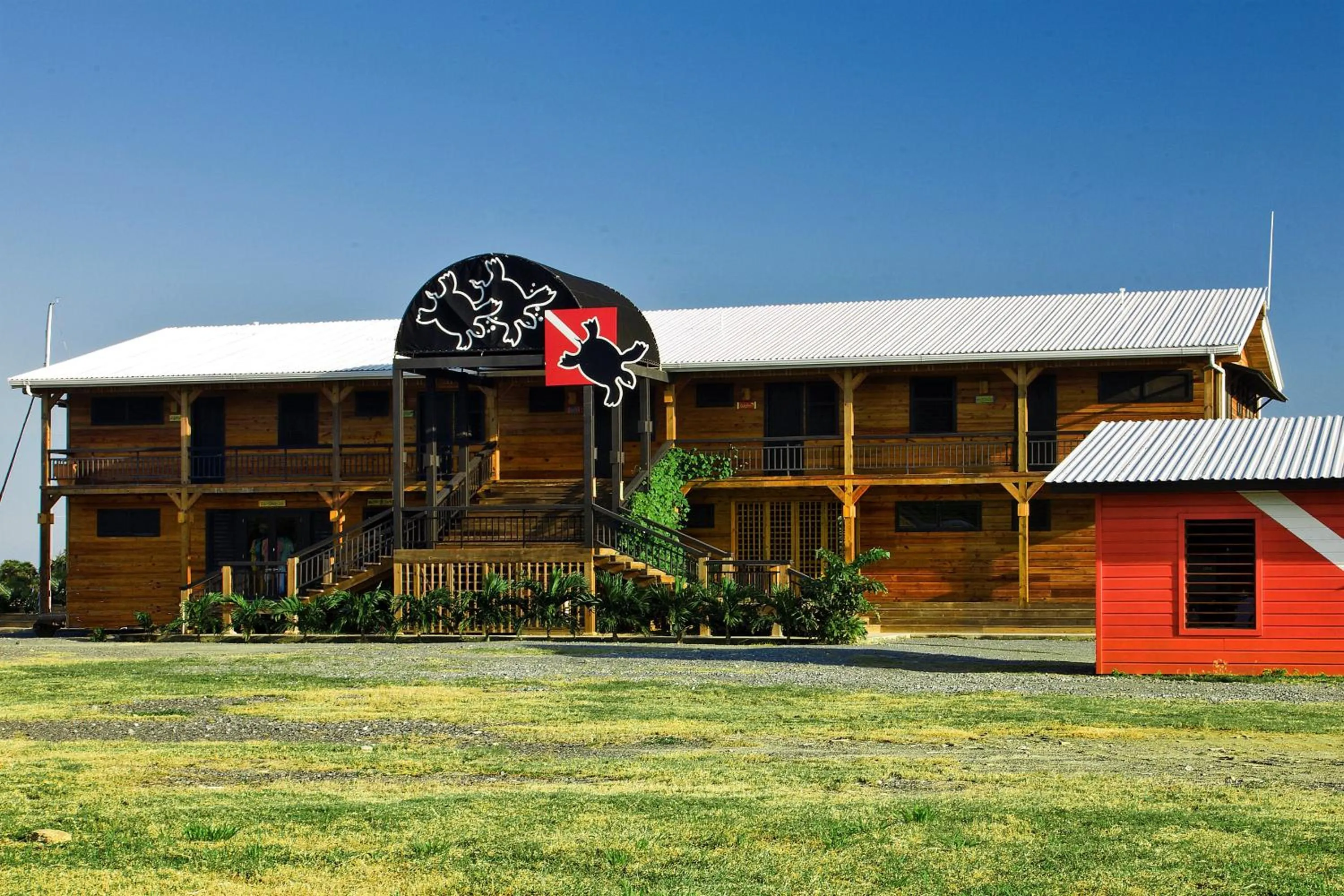 Property building in Barefoot Cay Resort