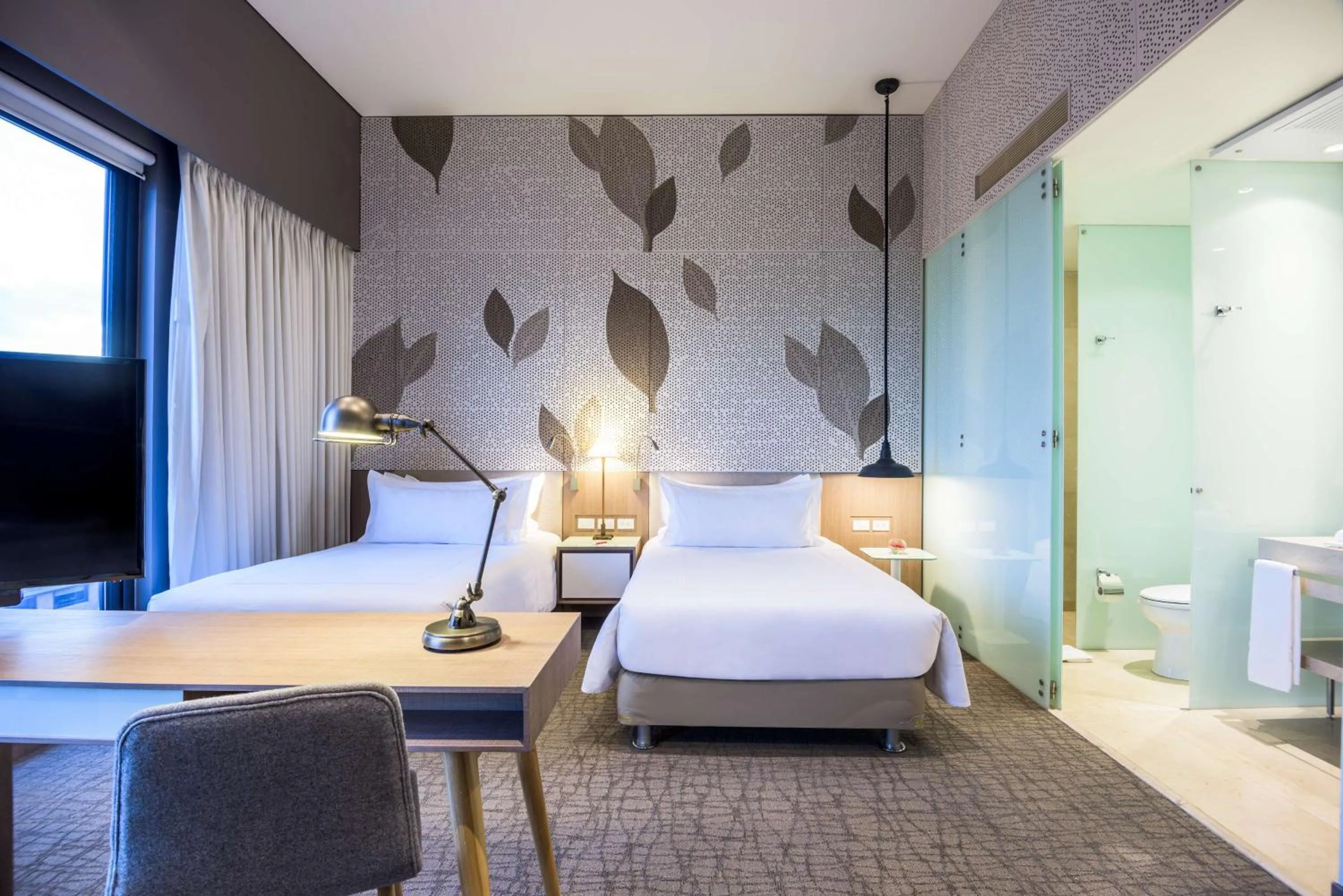 Bedroom, Bed in NH Collection Bogota Terra 100 Royal