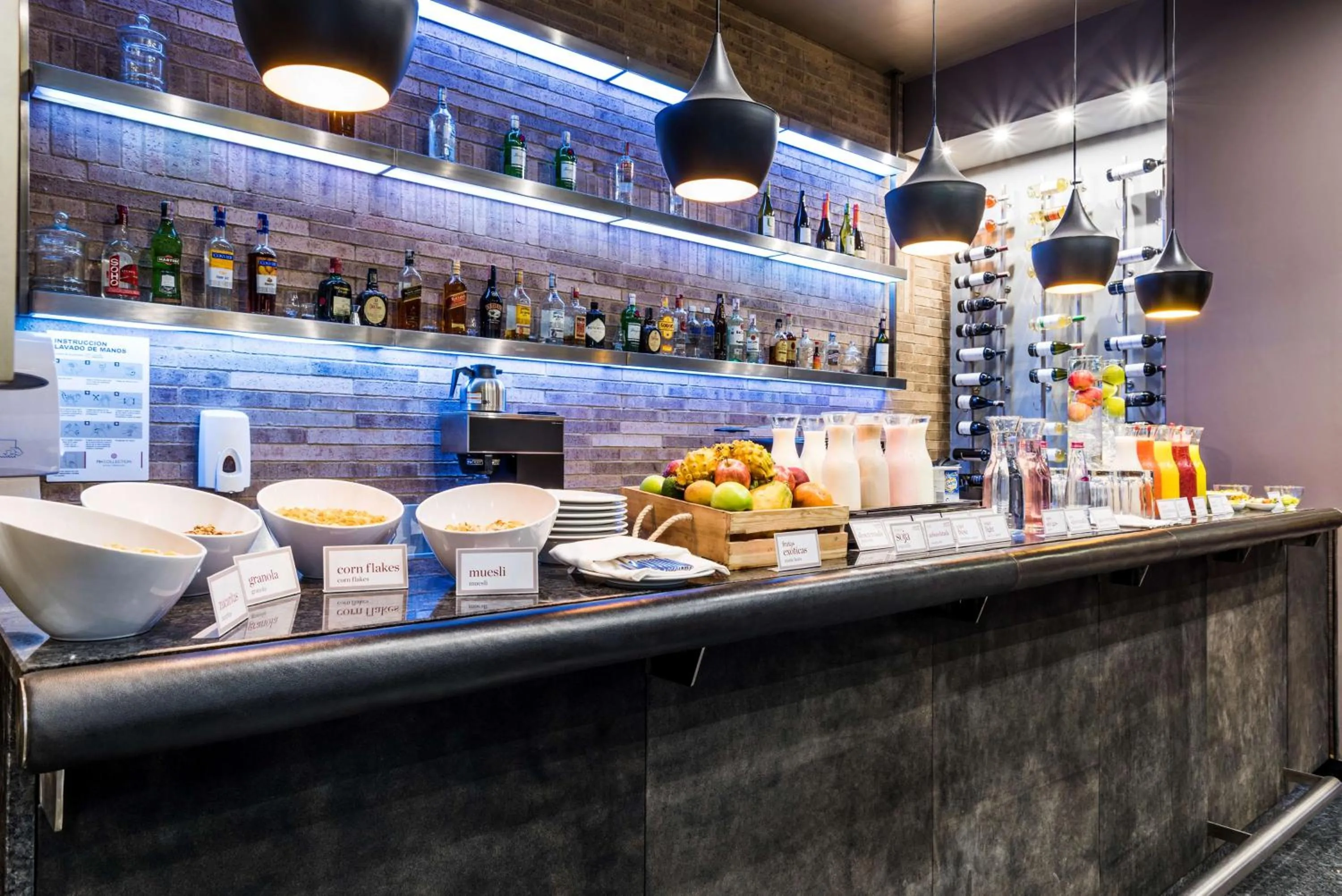 Breakfast in NH Collection Bogota Terra 100 Royal